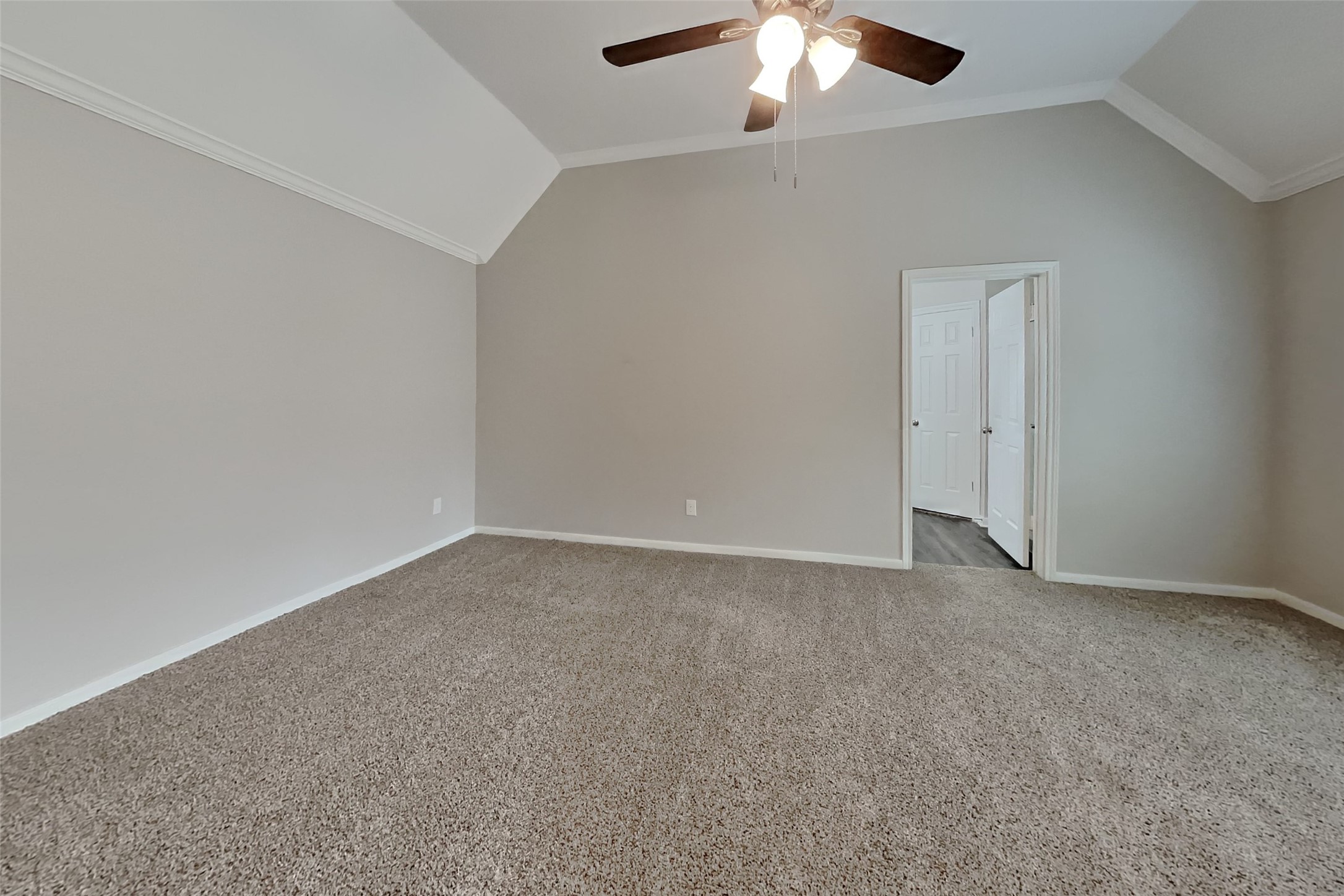 1315 Forest Hollow Drive Property Photo 9