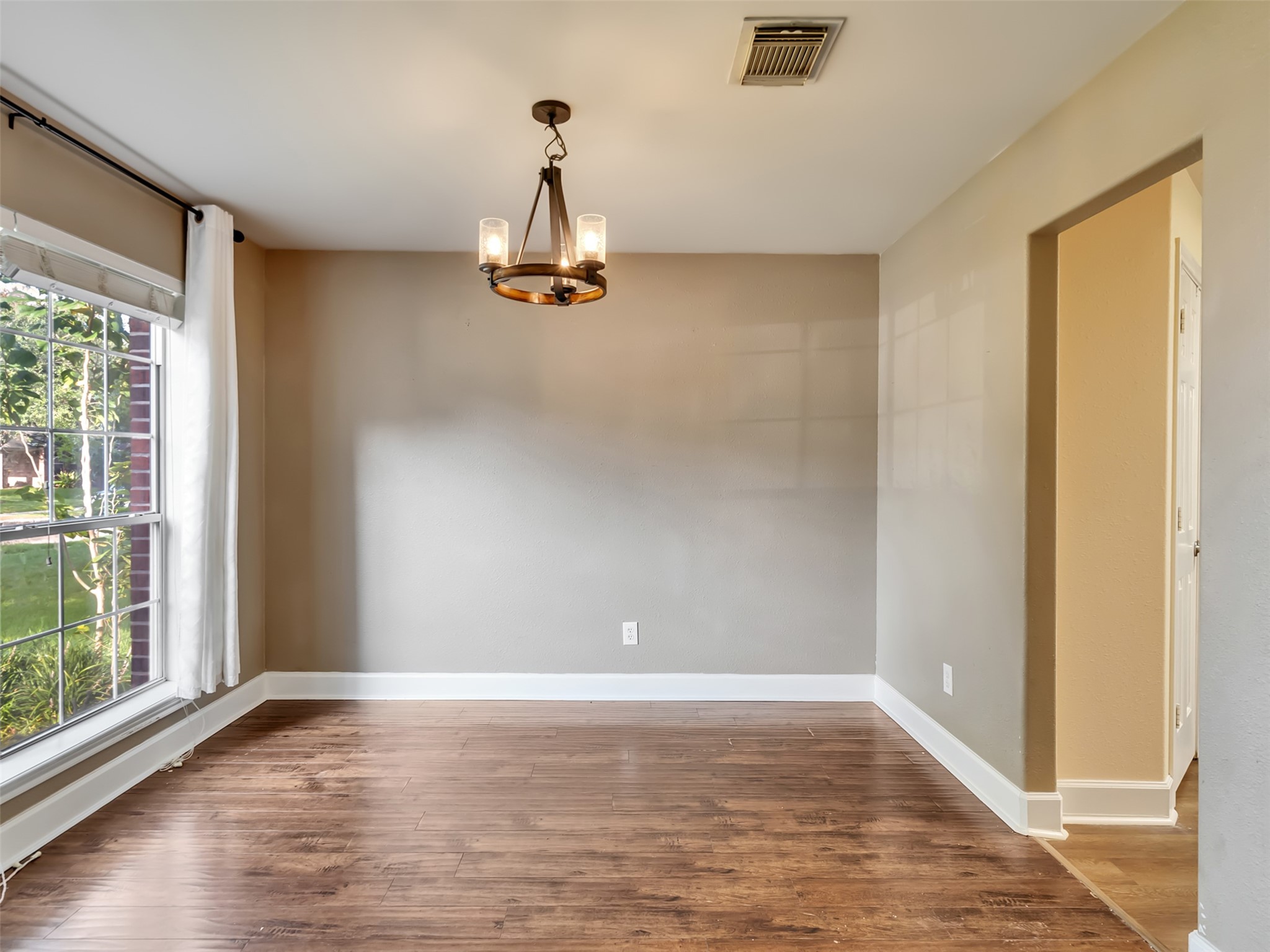 4203 Keystone Trail Property Photo 4