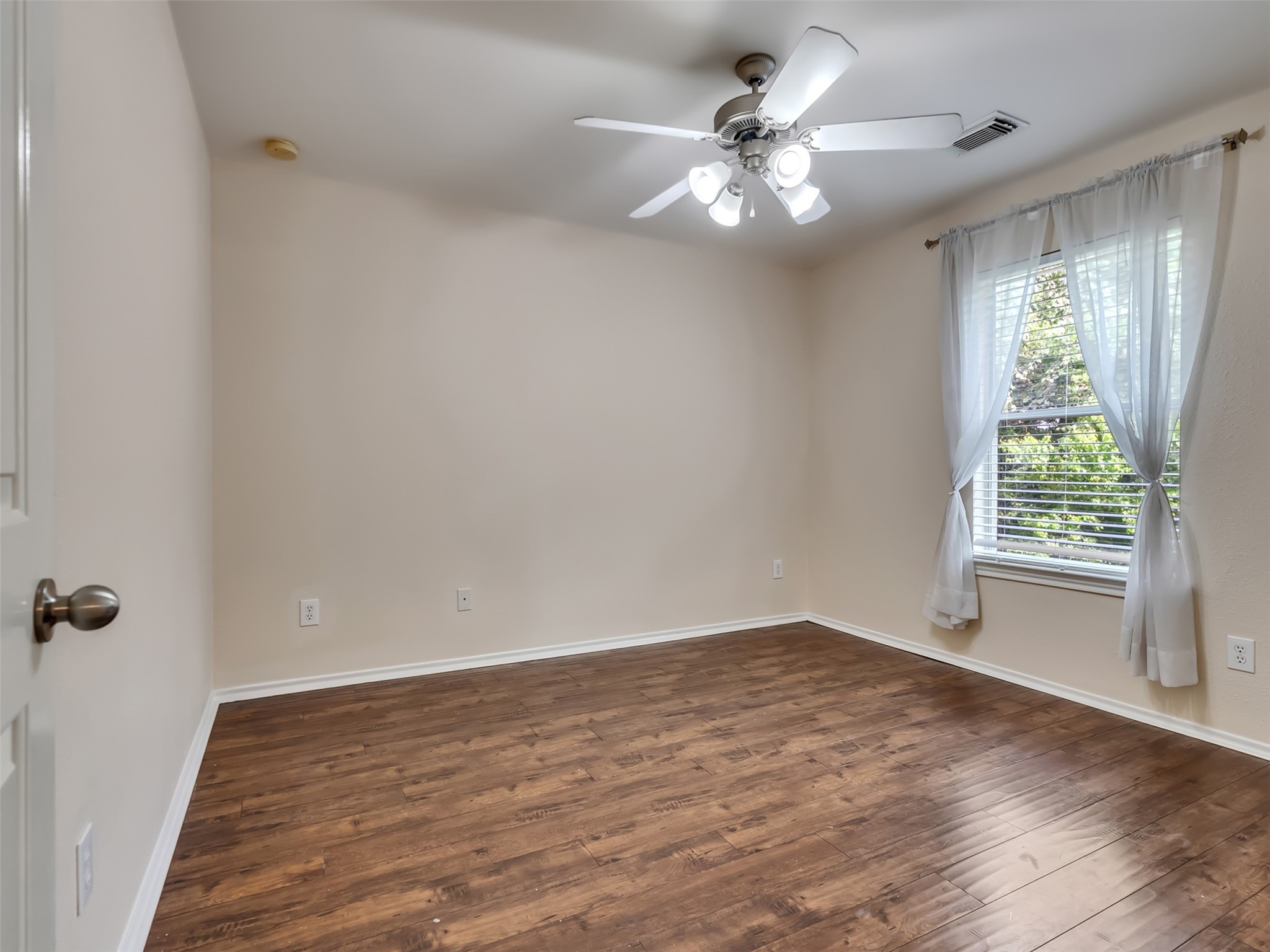 4203 Keystone Trail Property Photo 28