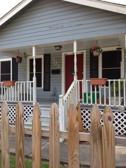 908 W 23rd Street Property Photo 2