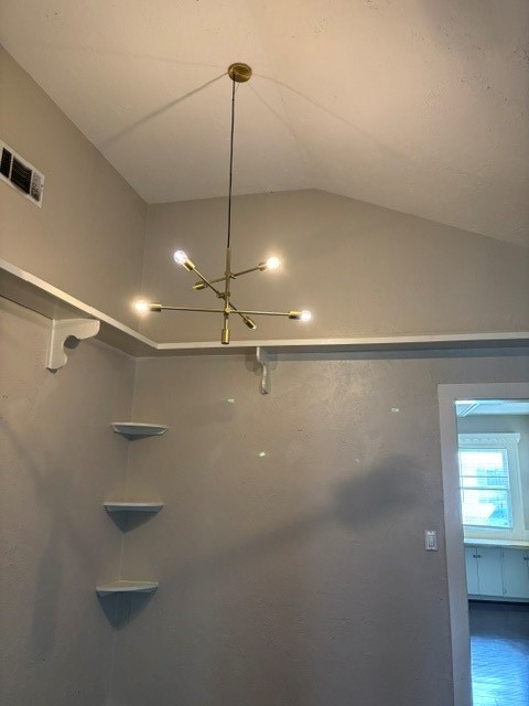 908 W 23rd Street Property Photo 5