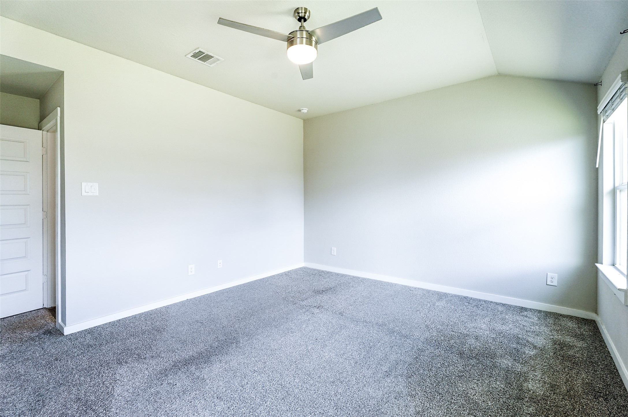 7523 Ramsgate Cliff Lane Property Photo 12