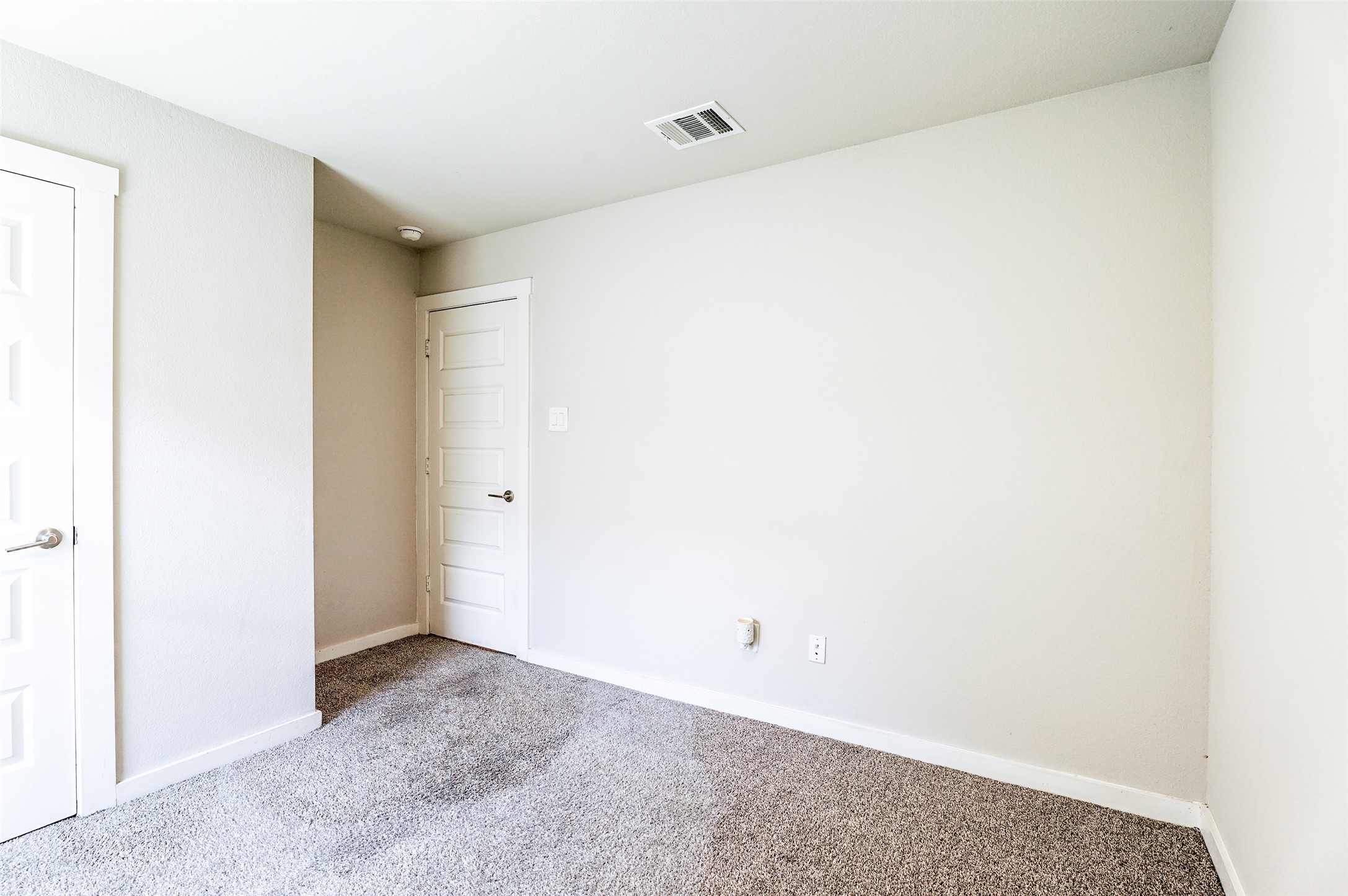 7523 Ramsgate Cliff Lane Property Photo 21