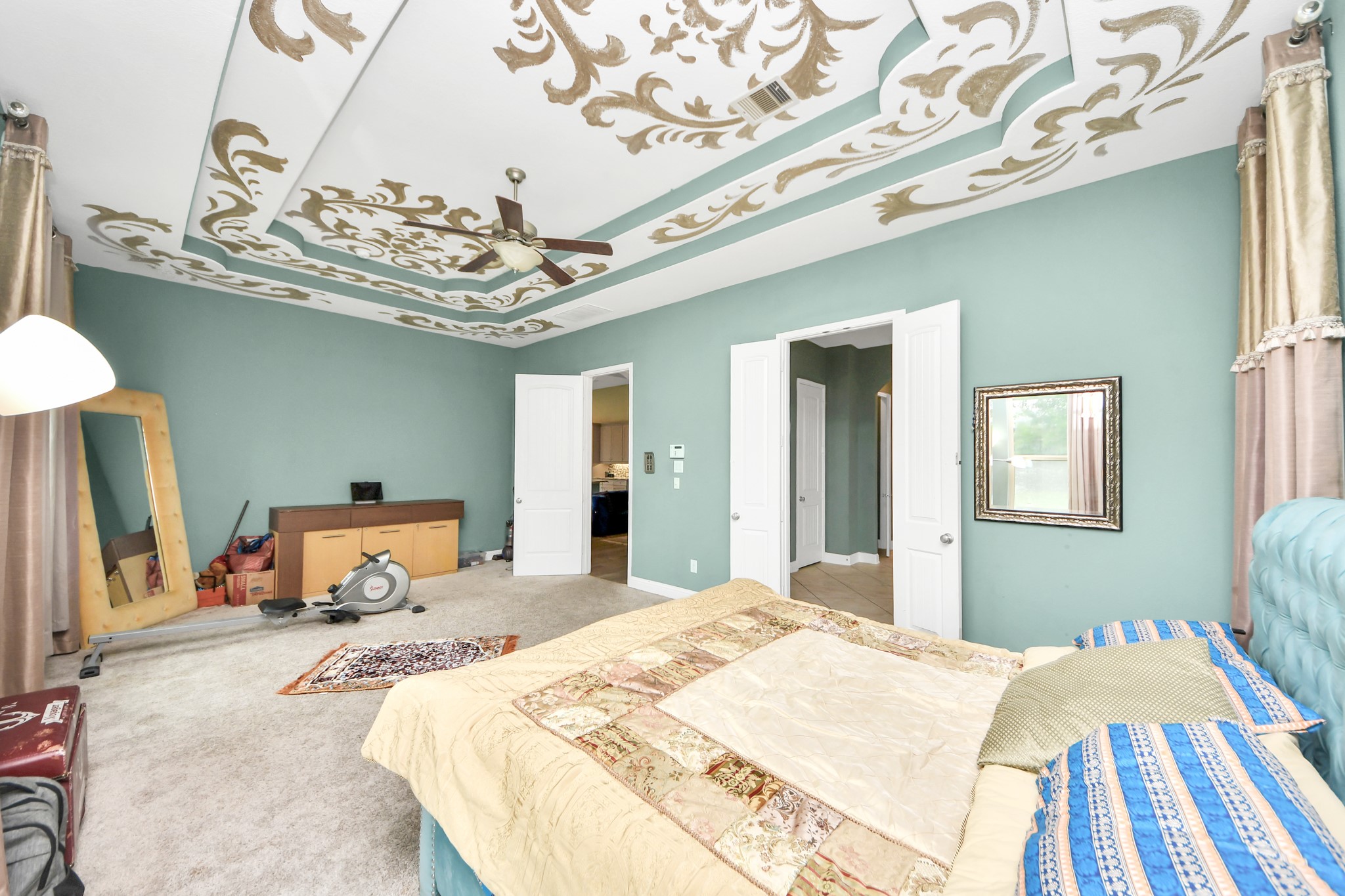 20211 Cascading Falls Boulevard Property Photo 13
