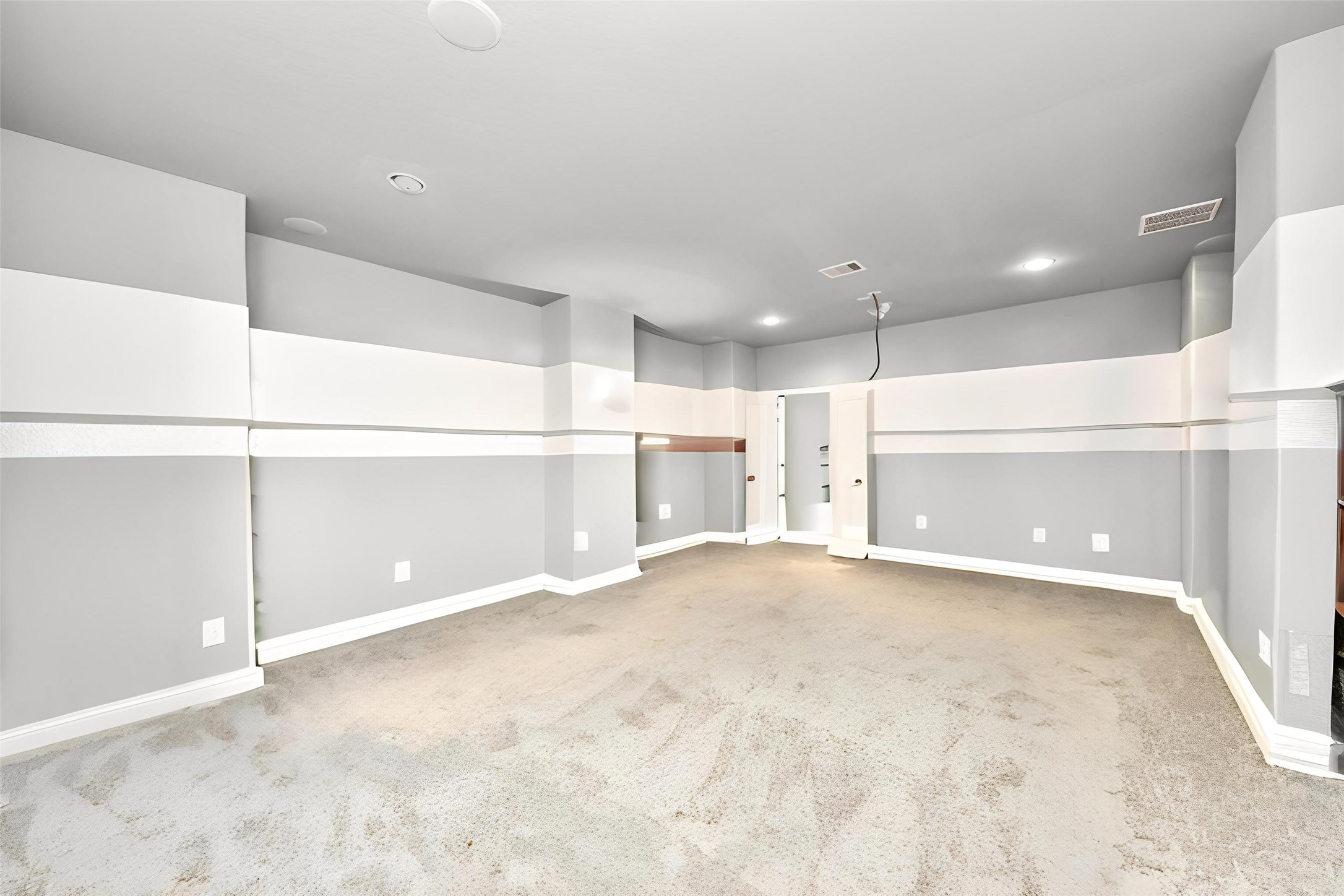 20211 Cascading Falls Boulevard Property Photo 24