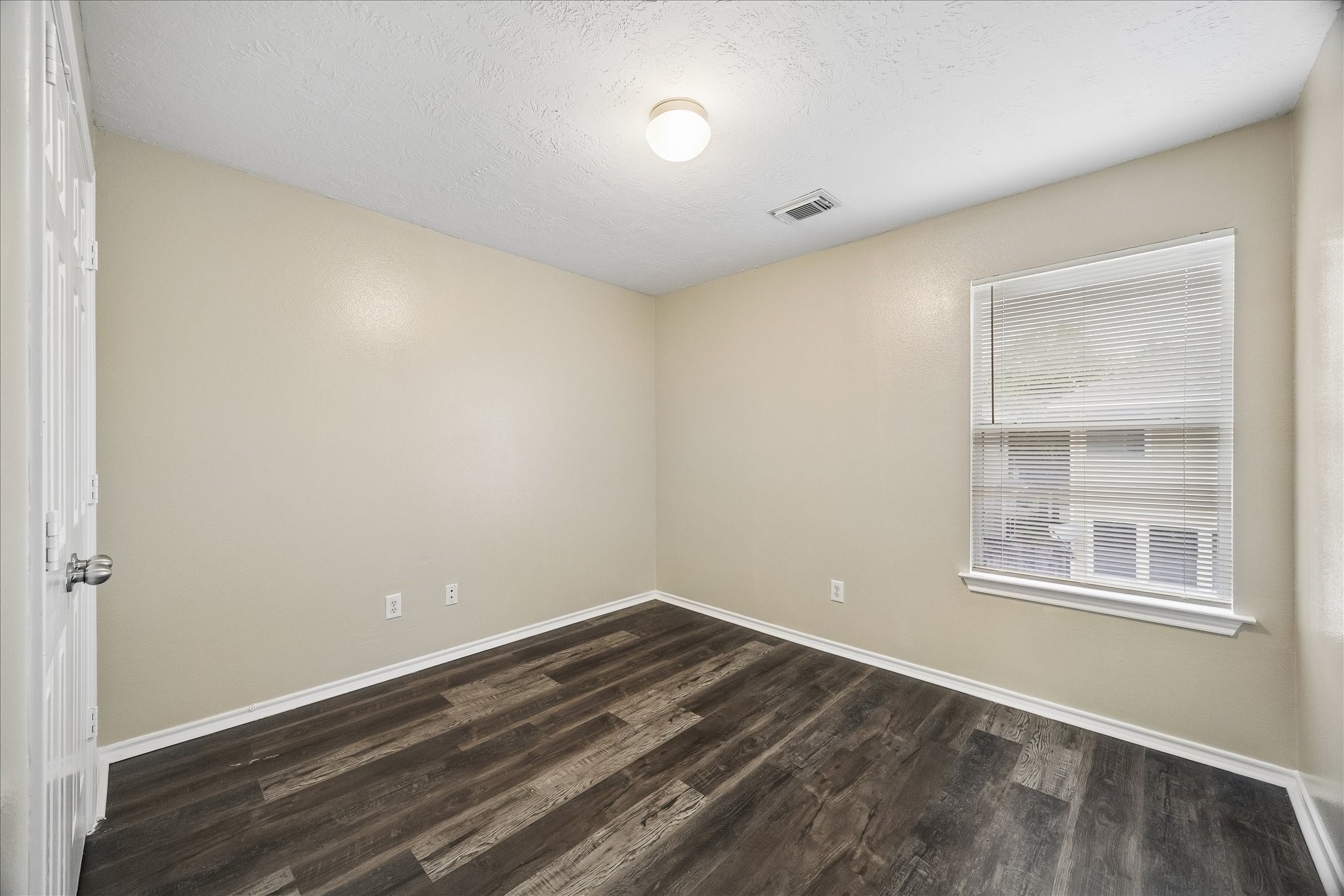 14334 Fairbuff Lane Property Photo 11