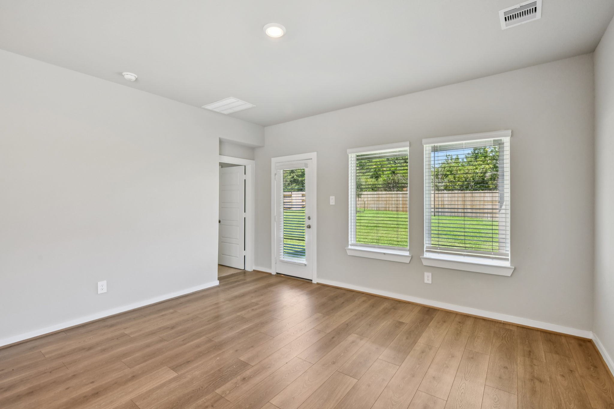 403 Sunrise Ranch Drive Property Photo 15