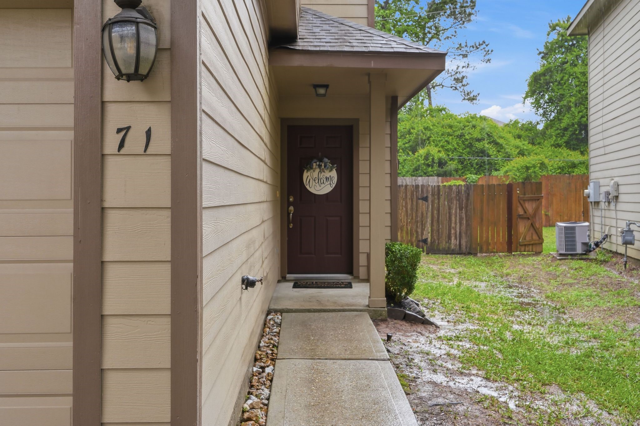 71 S Burberry Park Circle Property Photo 3