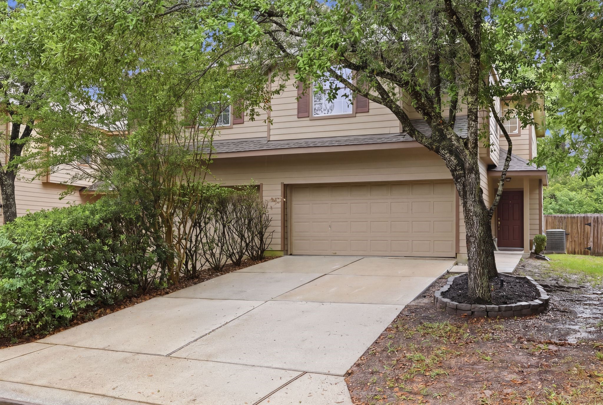 71 S Burberry Park Circle Property Photo 5