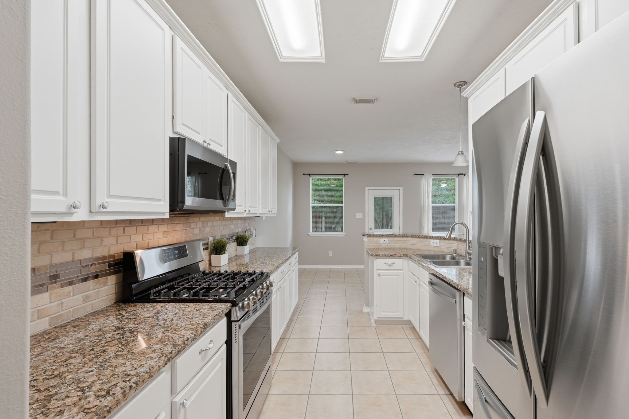 71 S Burberry Park Circle Property Photo 13