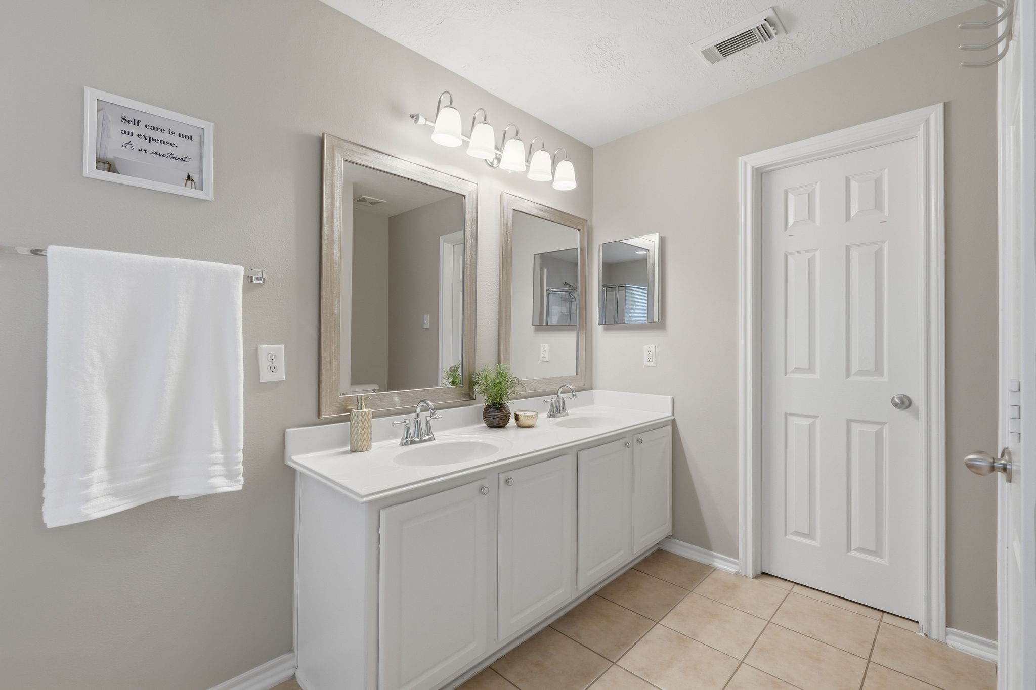 71 S Burberry Park Circle Property Photo 15
