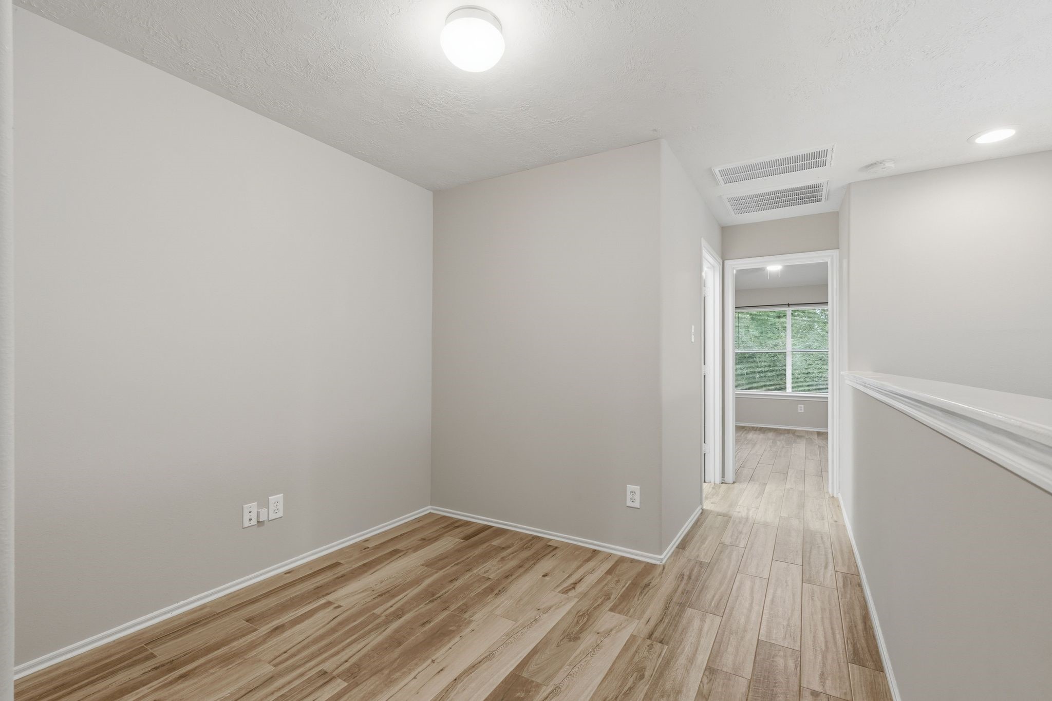 71 S Burberry Park Circle Property Photo 22