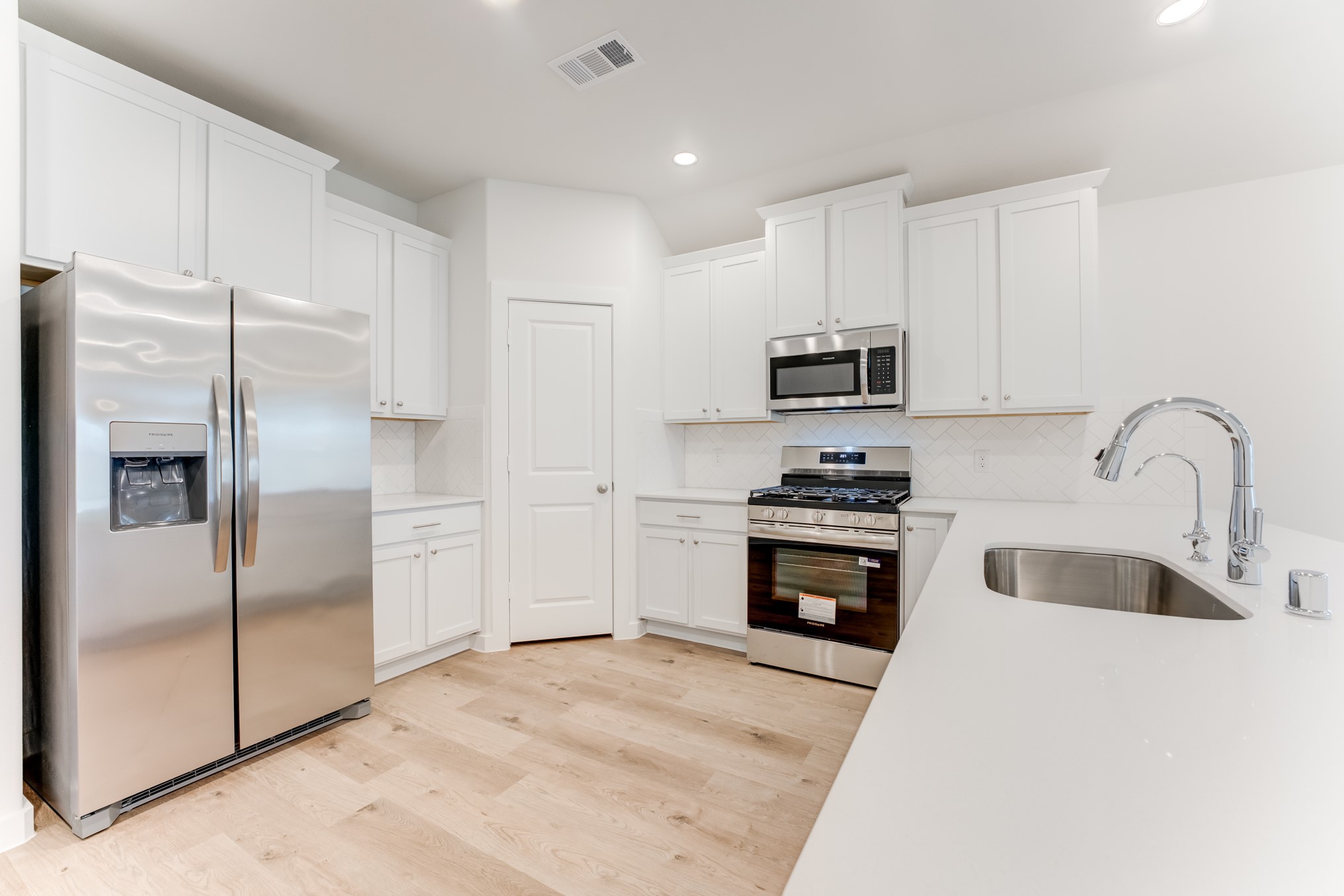 312 Gambels Quail Road Property Photo 16