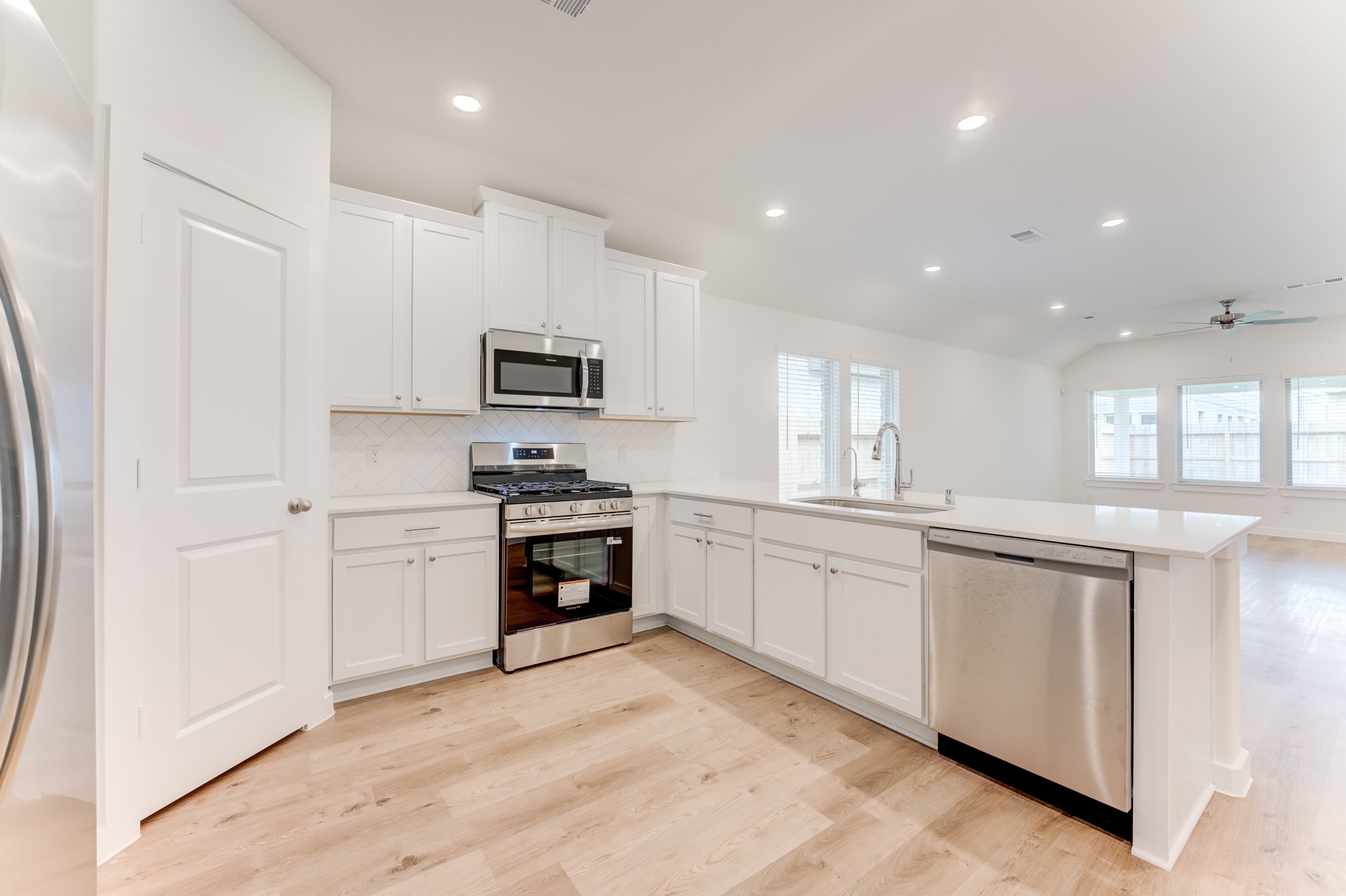 312 Gambels Quail Road Property Photo 17