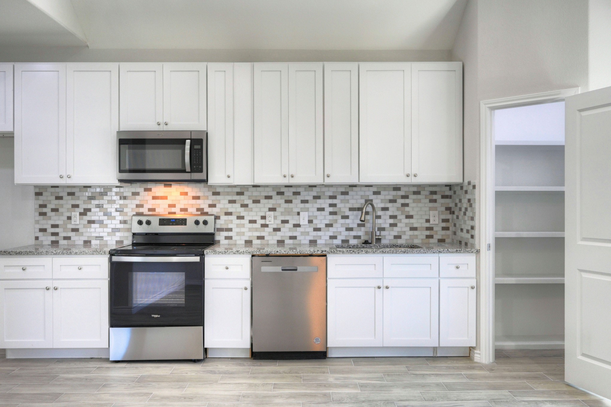 10085 Calendar Street Property Photo 6