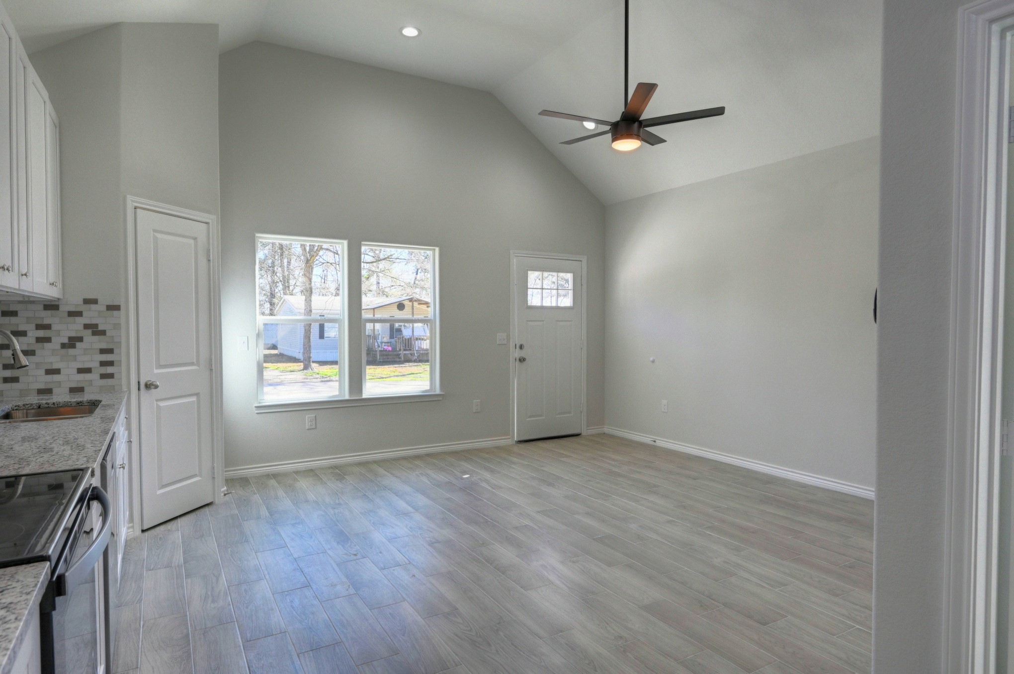10085 Calendar Street Property Photo 28