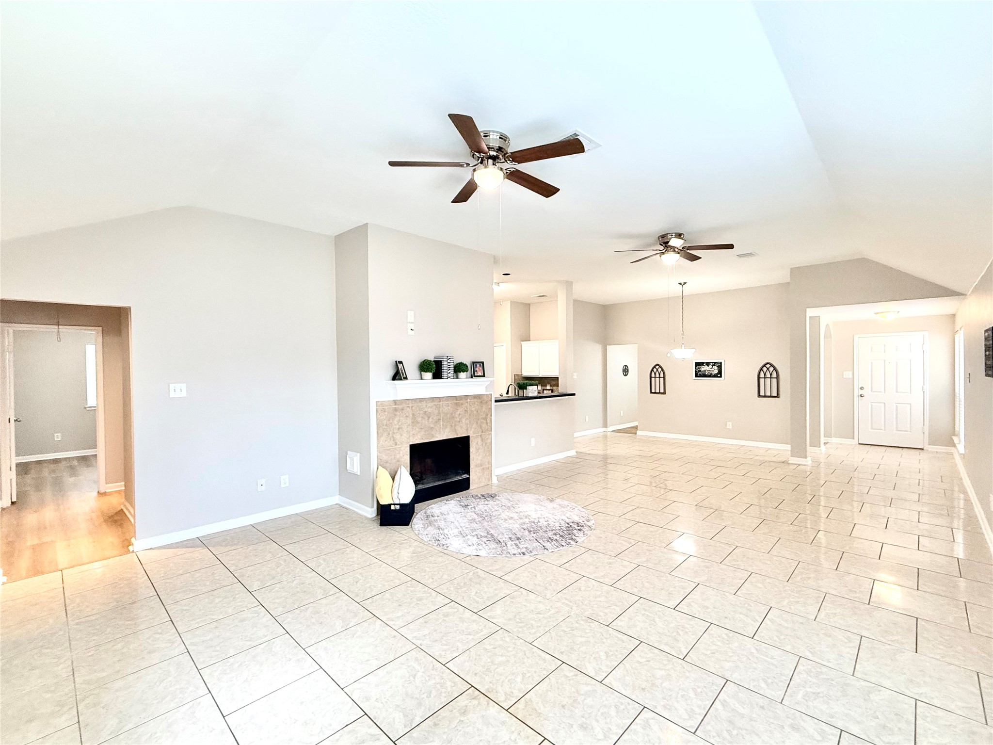 1307 E April Rain Court Property Photo 1