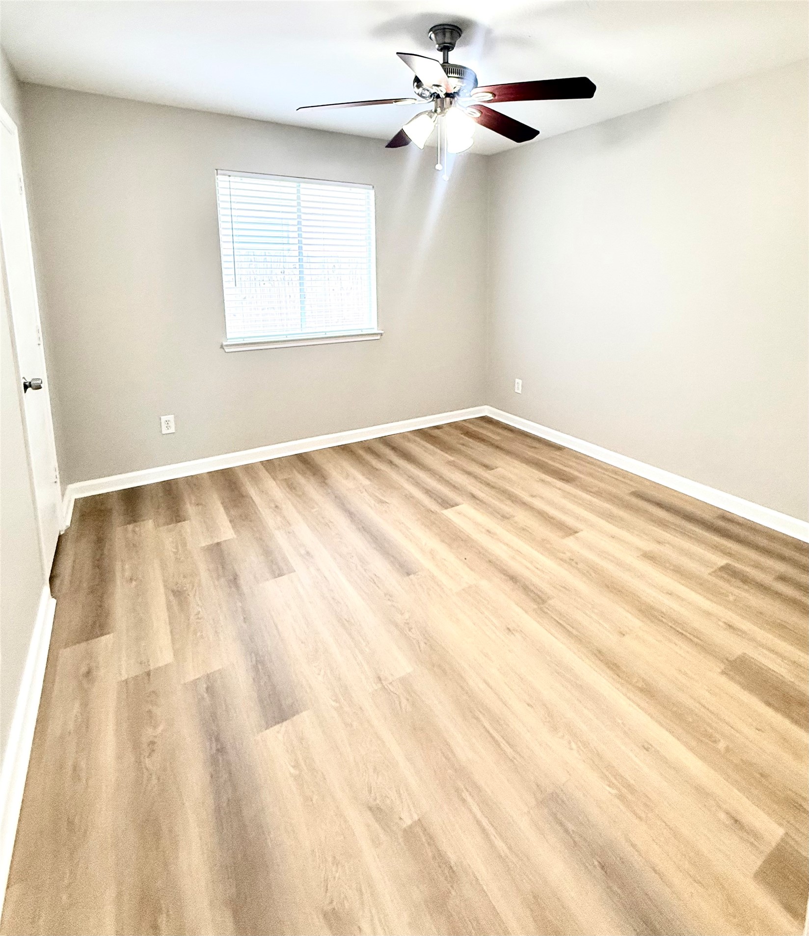 1307 E April Rain Court Property Photo 21