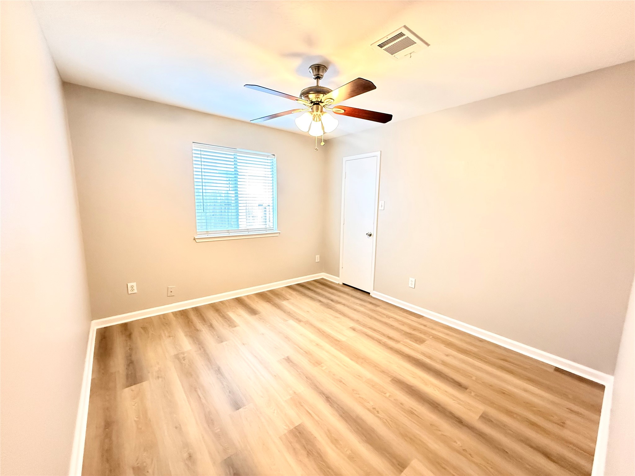 1307 E April Rain Court Property Photo 24