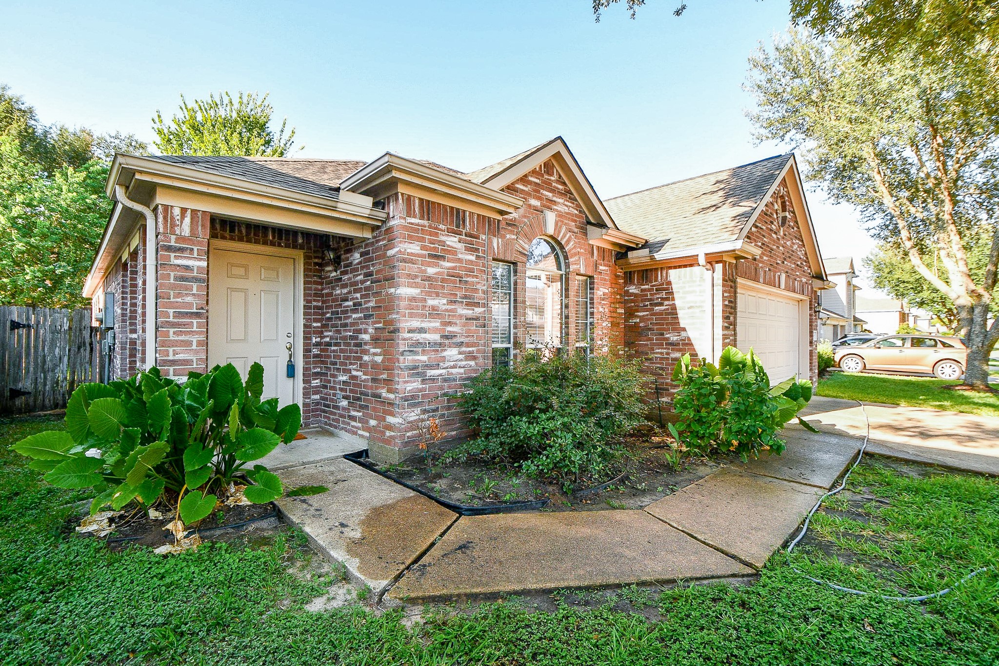 1307 E April Rain Court Property Photo 28
