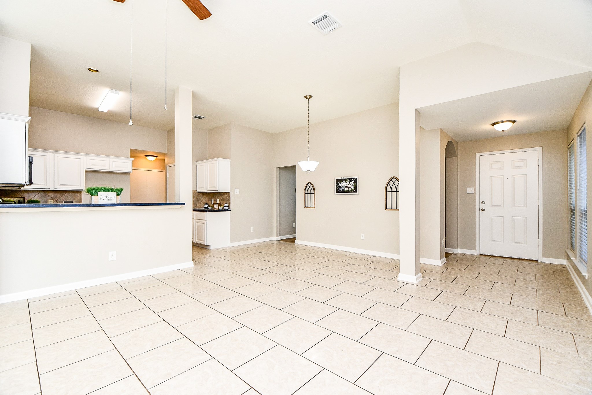 1307 E April Rain Court Property Photo 31