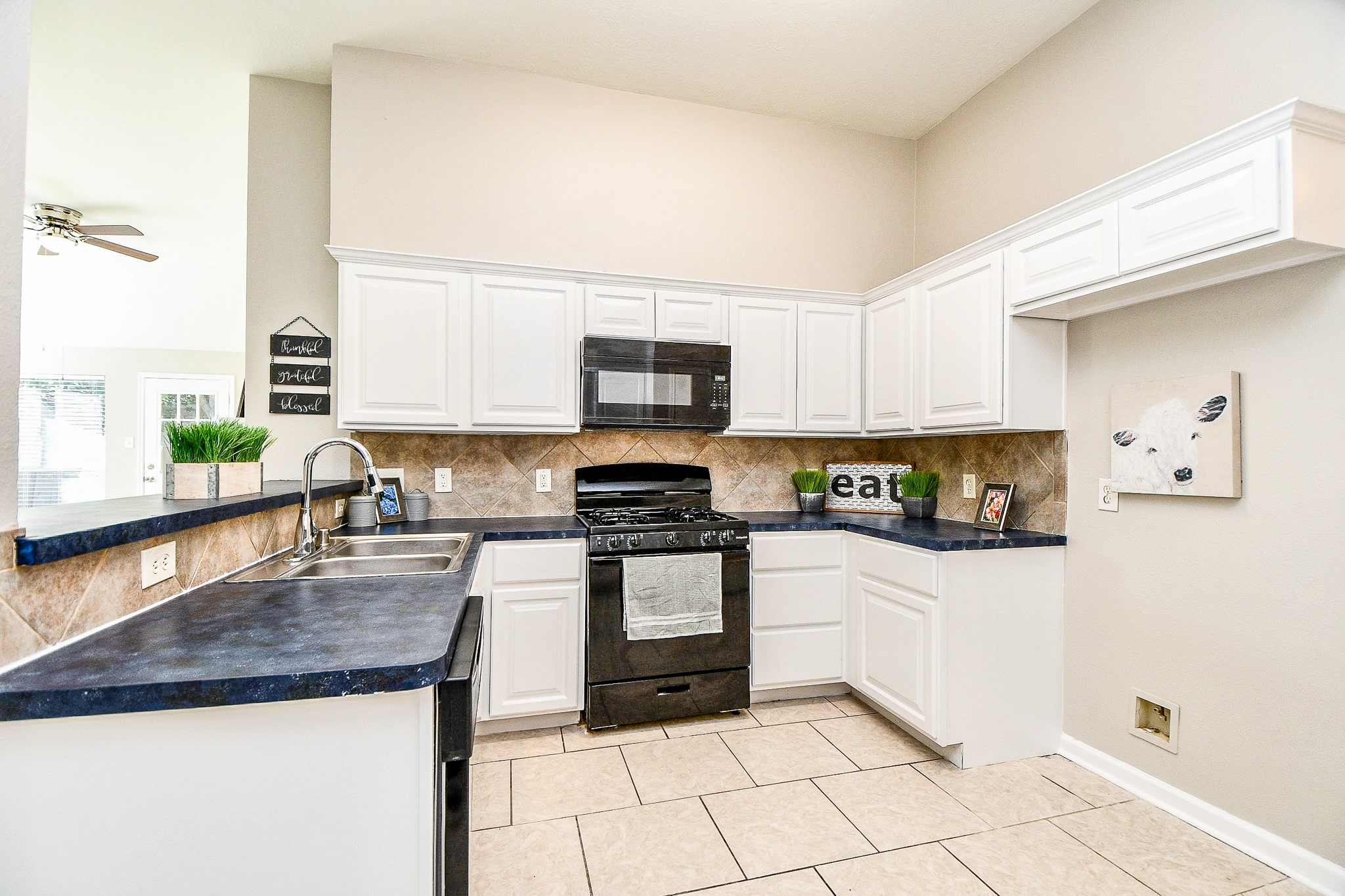 1307 E April Rain Court Property Photo 34