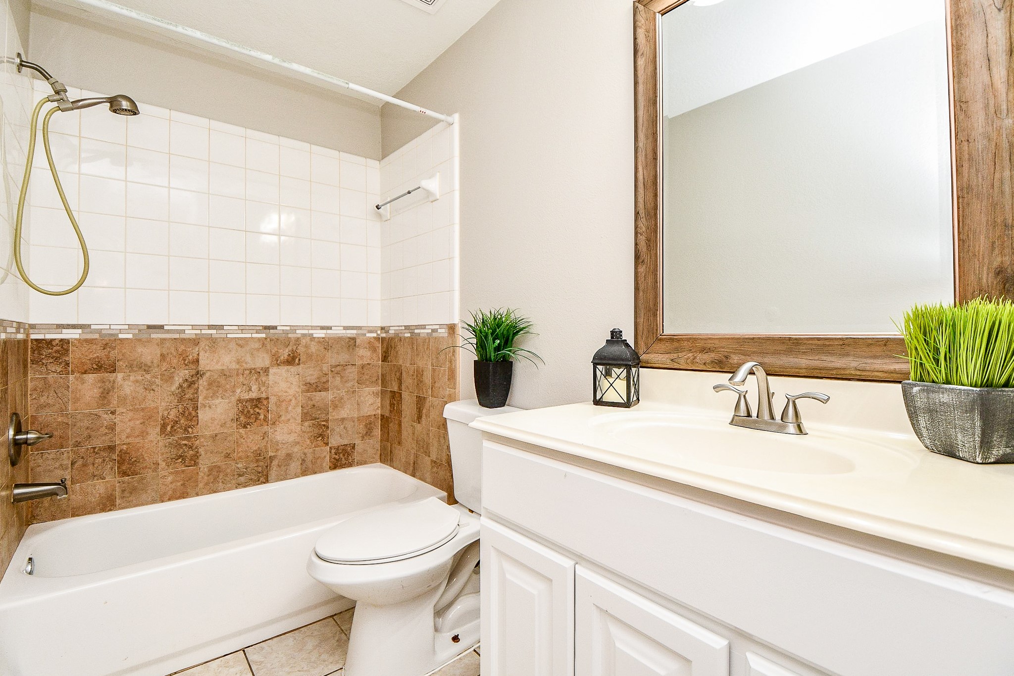 1307 E April Rain Court Property Photo 38