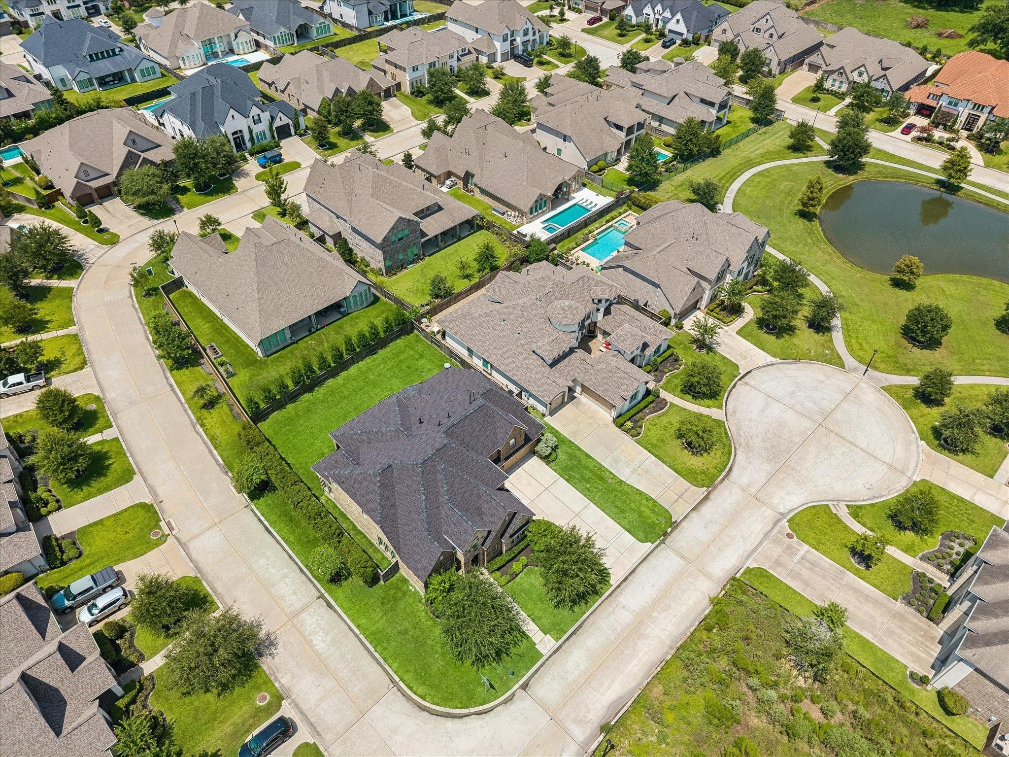 12810 Shire Mills Court, Cypress Tx 77429 Property Photo 3
