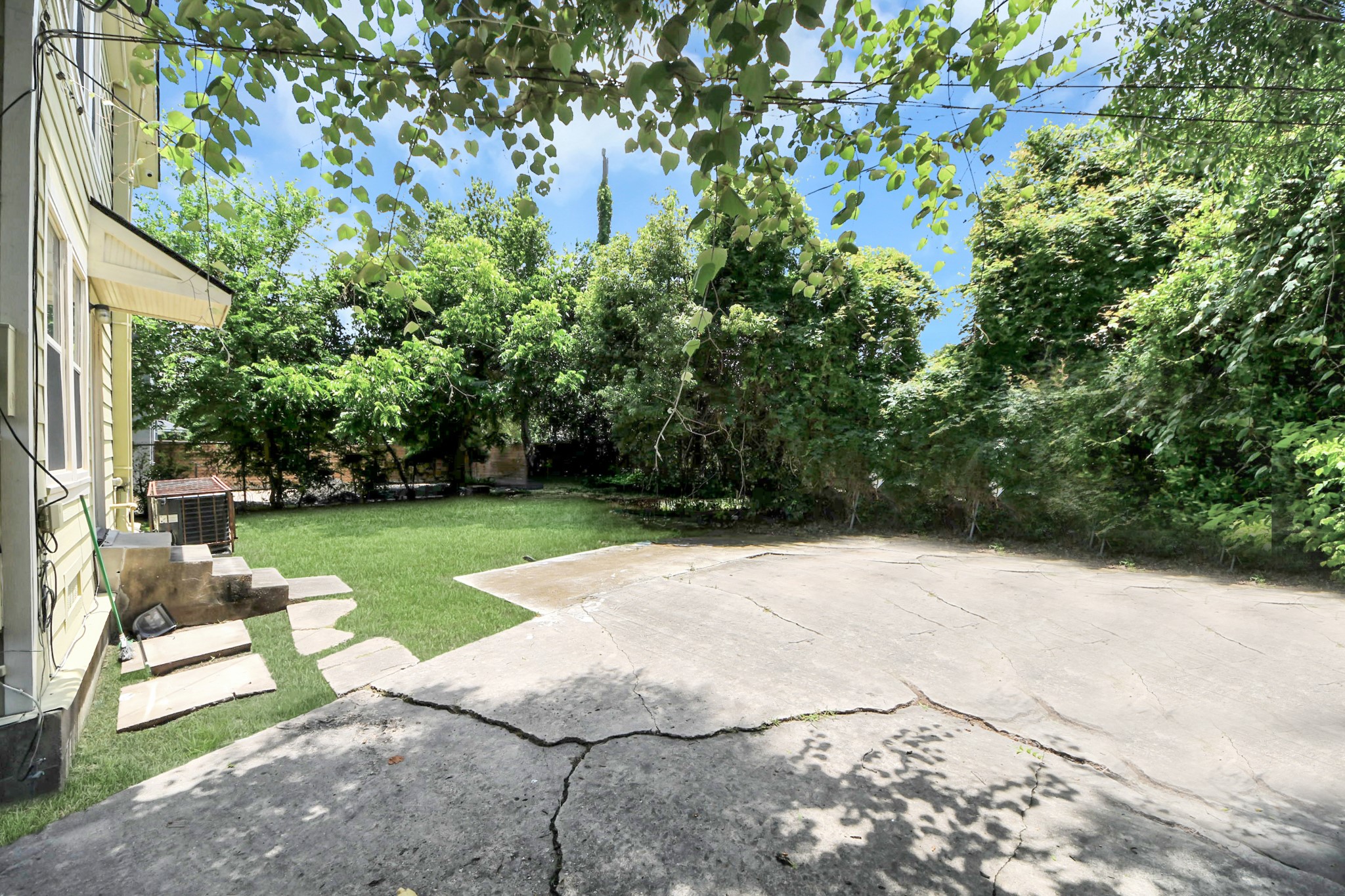 3012 Isabella Street B Property Photo 40