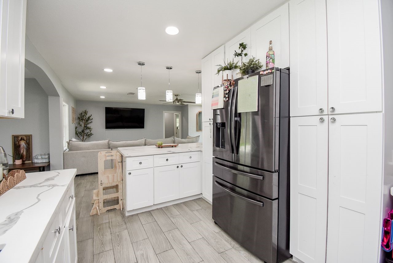 1119 Regal Street Property Photo 6
