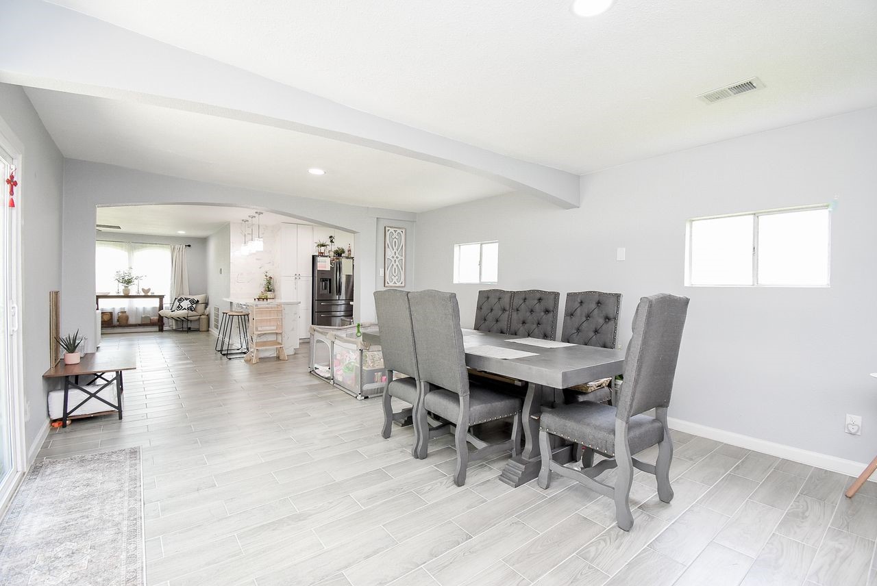 1119 Regal Street Property Photo 10