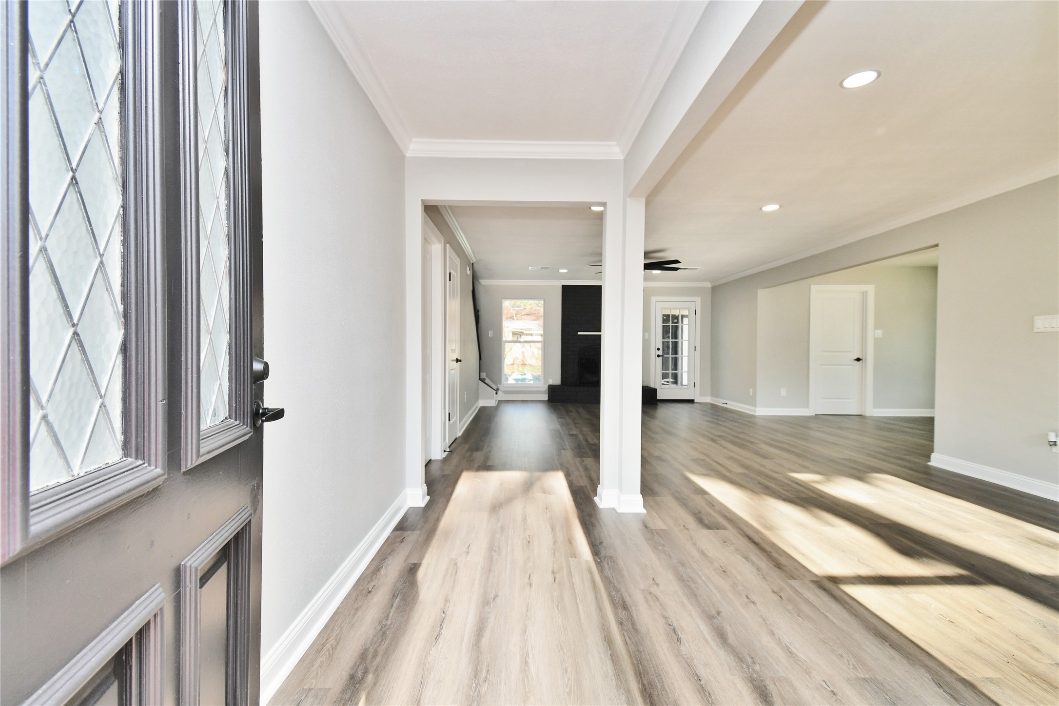 2035 Round Spring Drive Property Photo 2