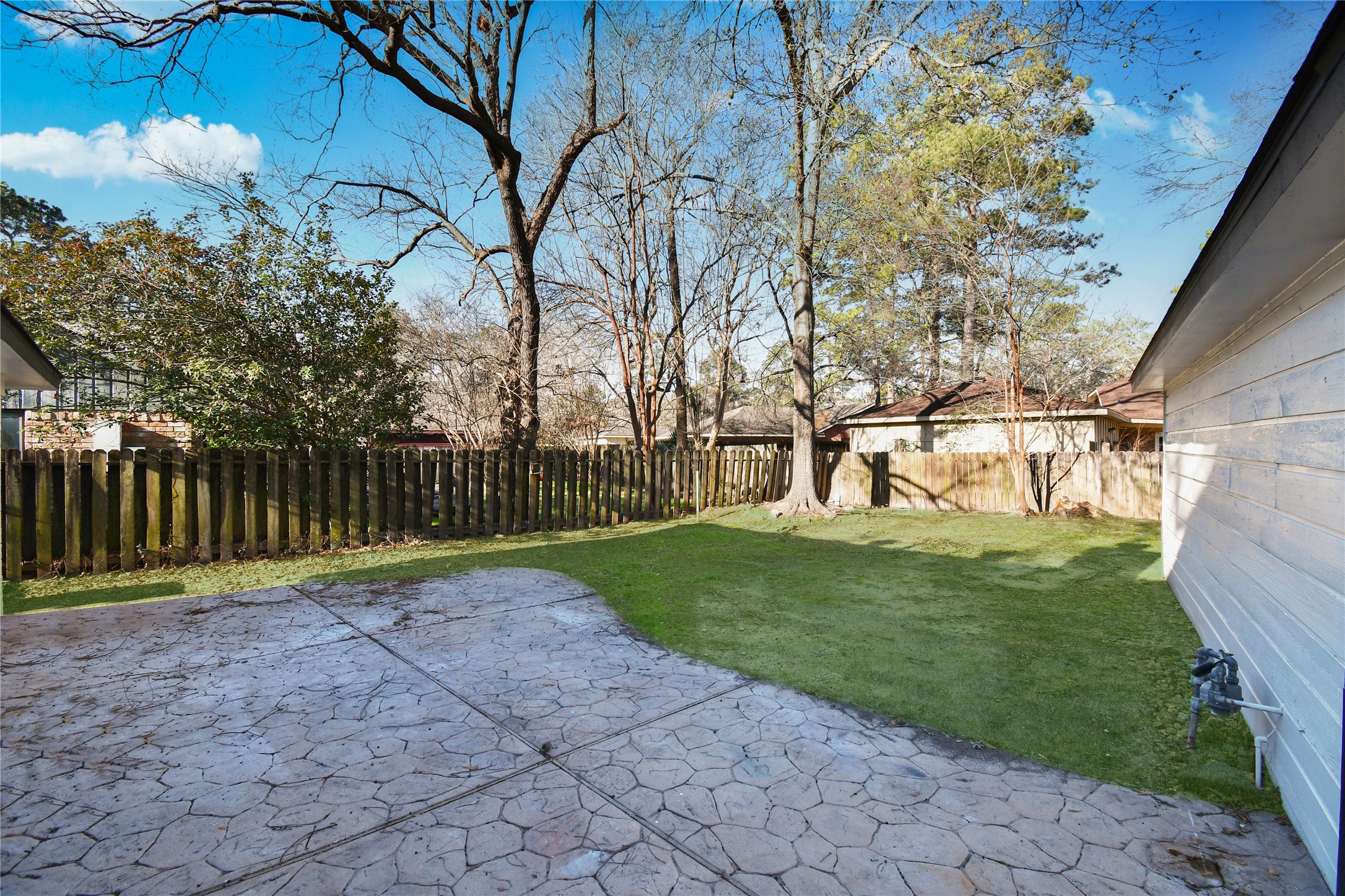 2035 Round Spring Drive Property Photo 29