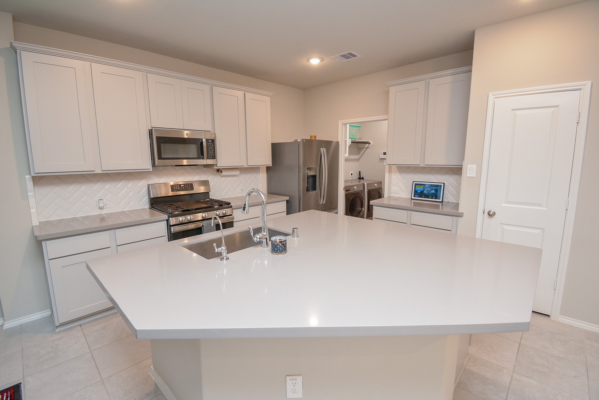 26523 Hypatia Trace Property Photo 8