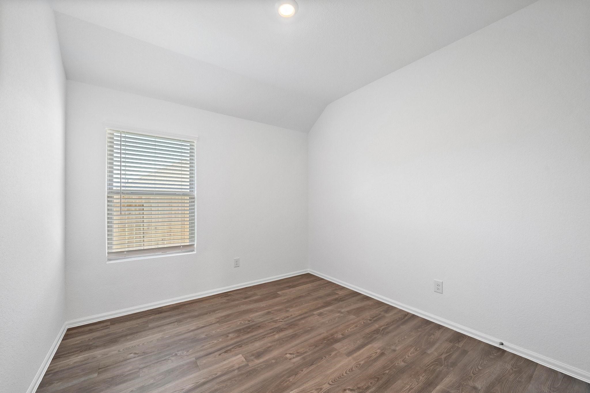 5010 Lavaridge Drive Property Photo 14