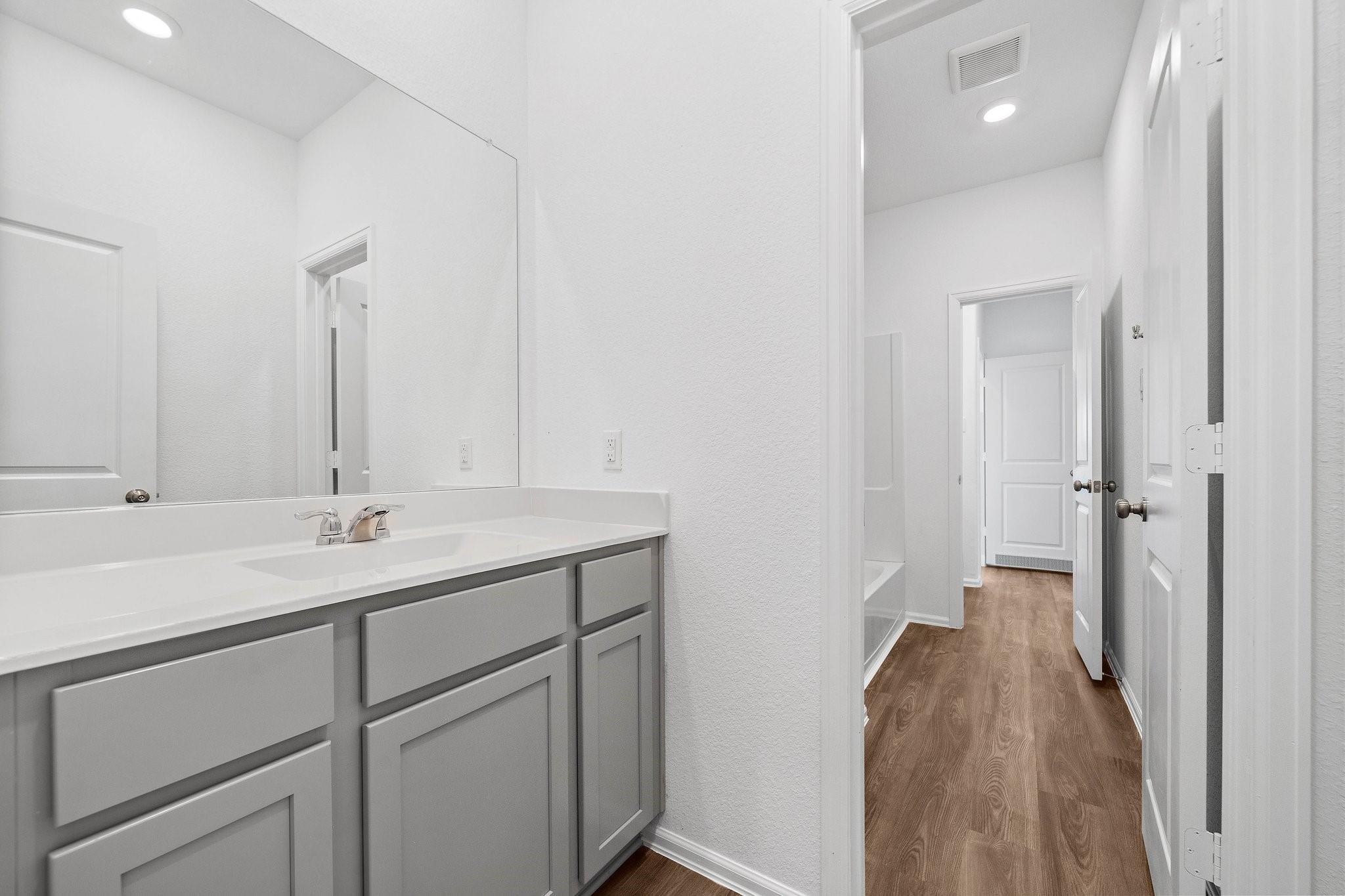 5010 Lavaridge Drive Property Photo 21