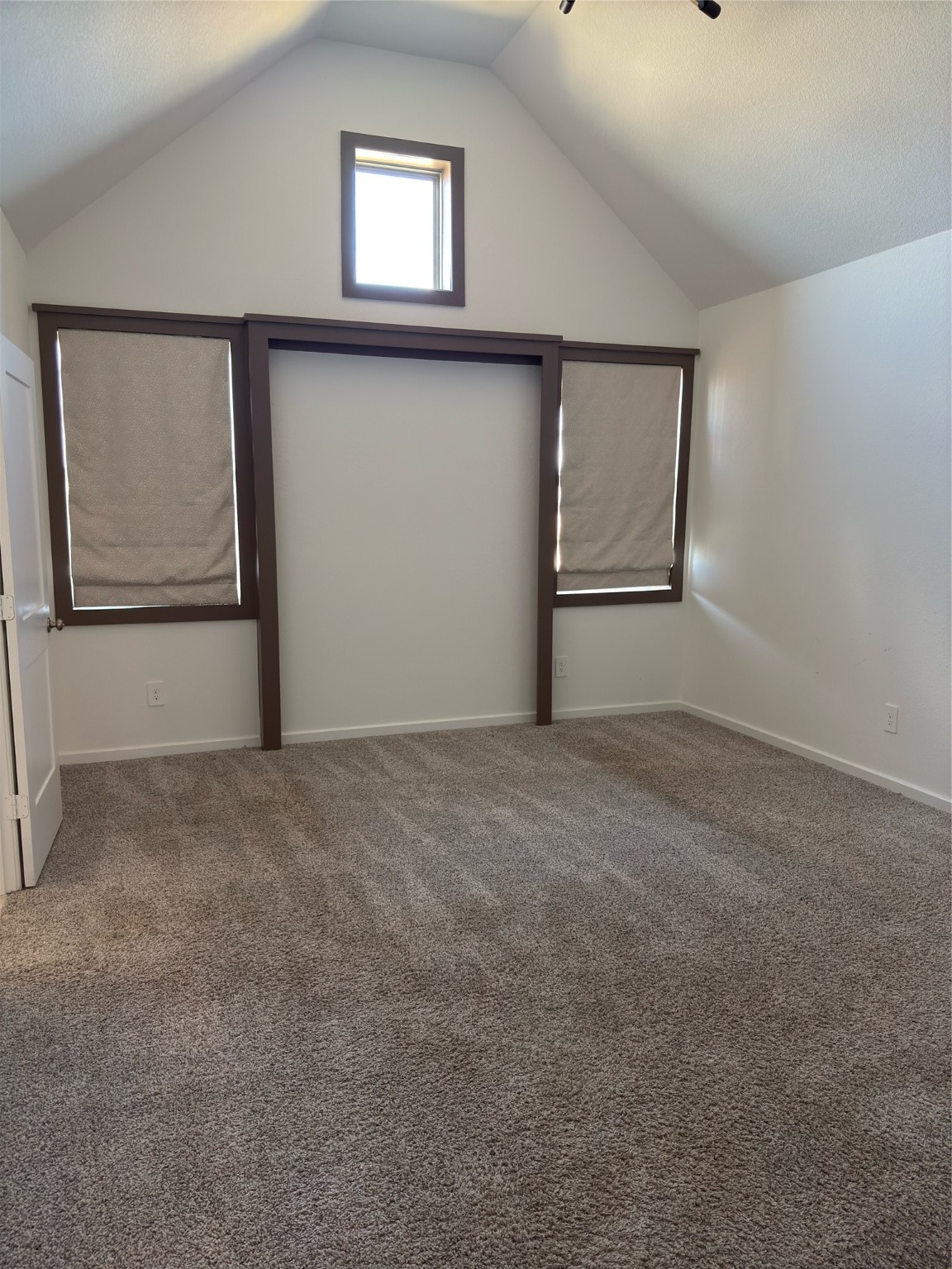 1555 Rustling Creek Drive Property Photo 15
