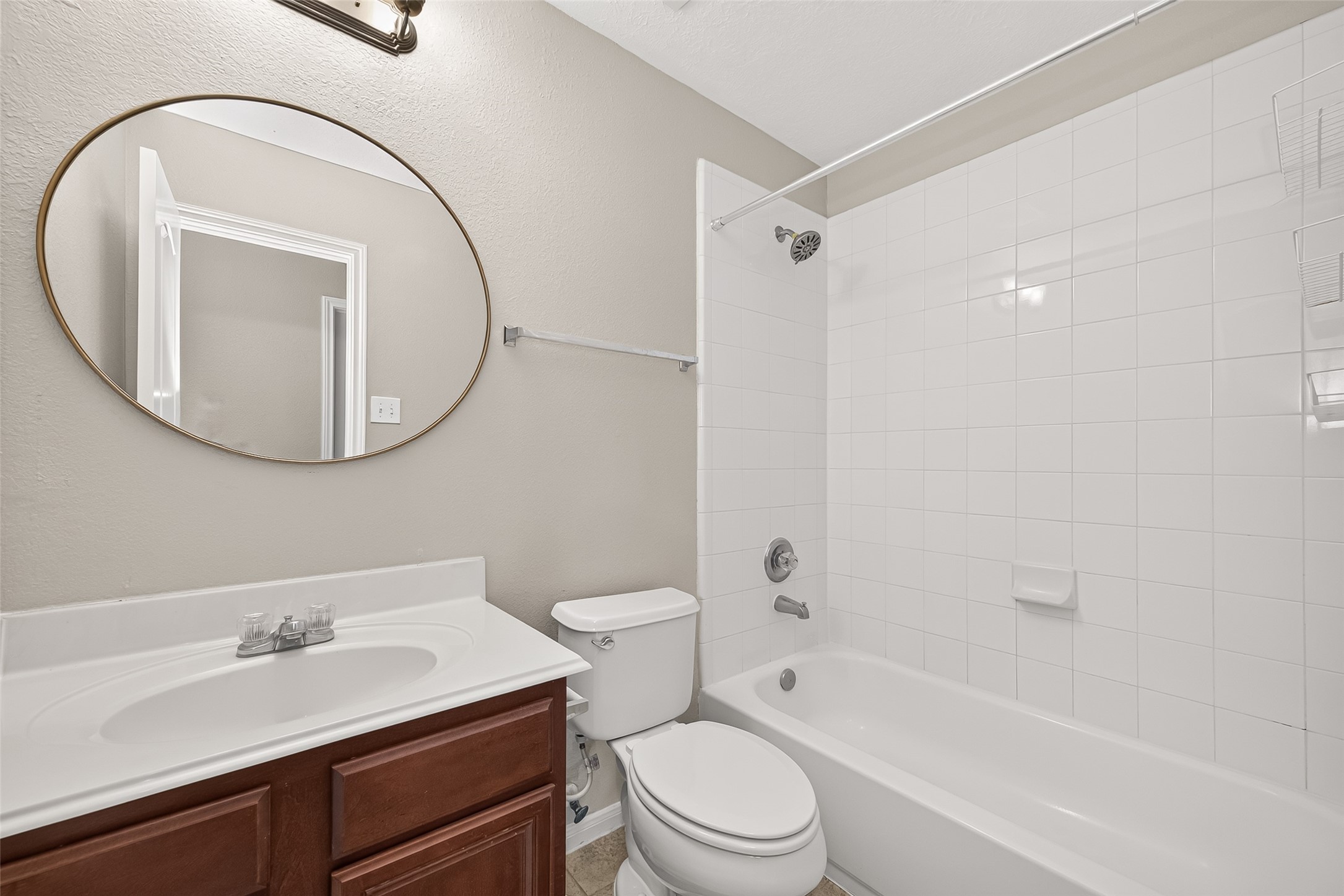 3519 Fuller Bluff Drive Property Photo 18
