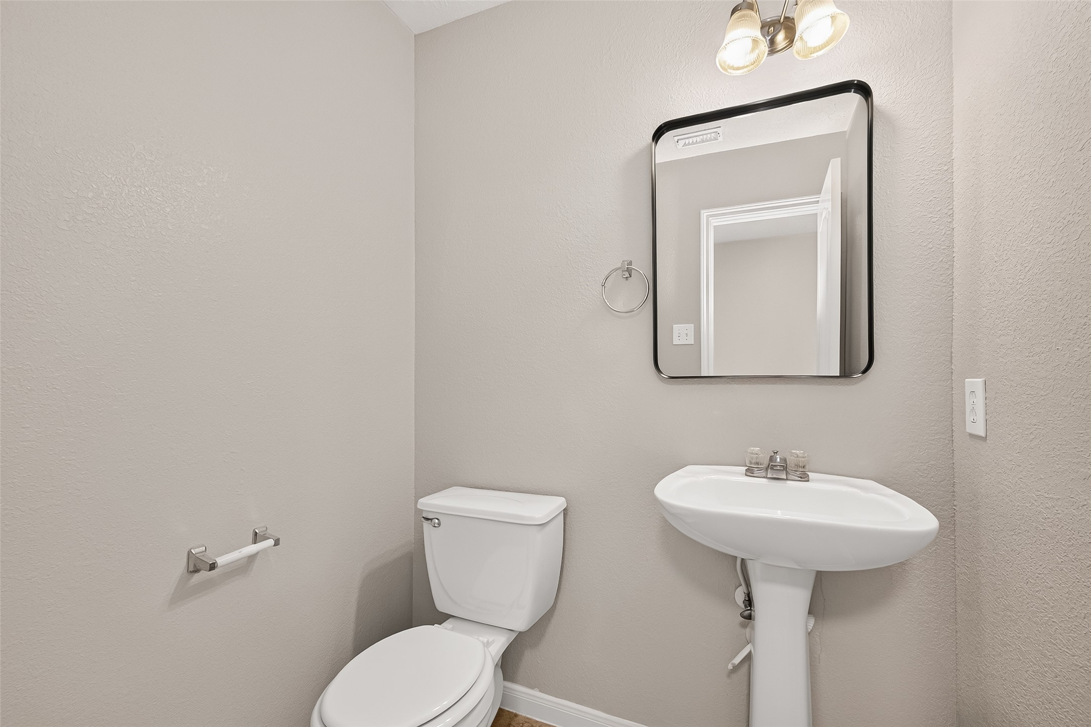 3519 Fuller Bluff Drive Property Photo 25