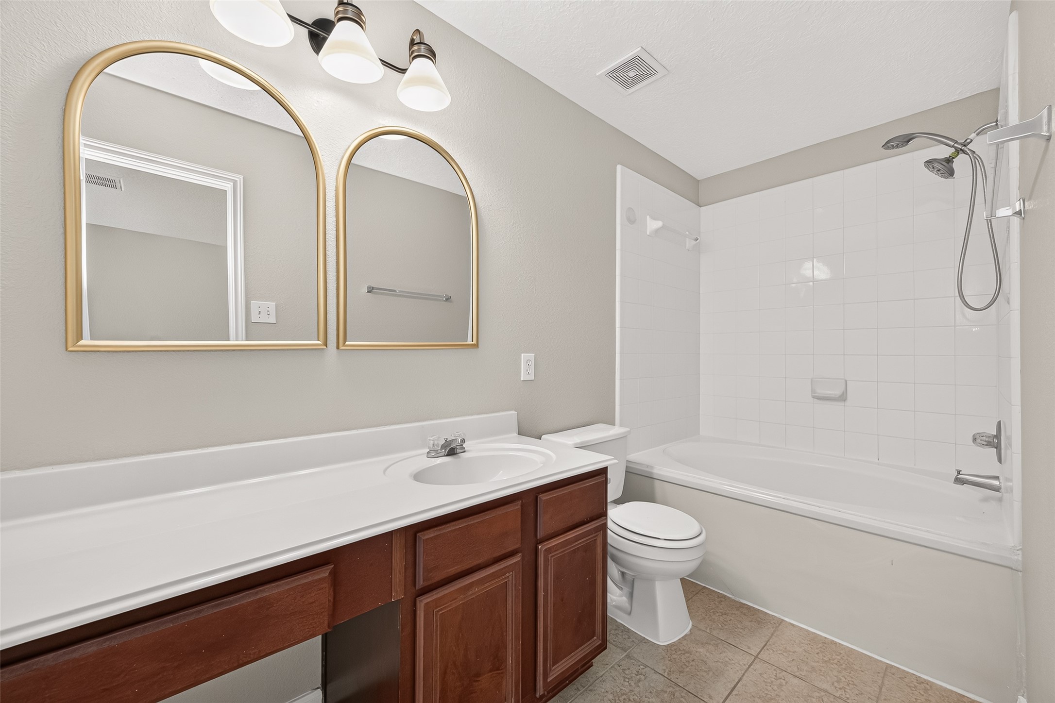 3519 Fuller Bluff Drive Property Photo 26