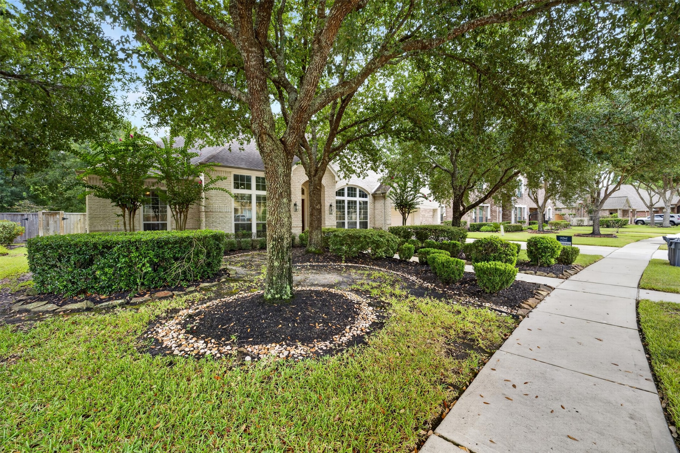 2318 Spring Lake Park Lane Property Photo 6