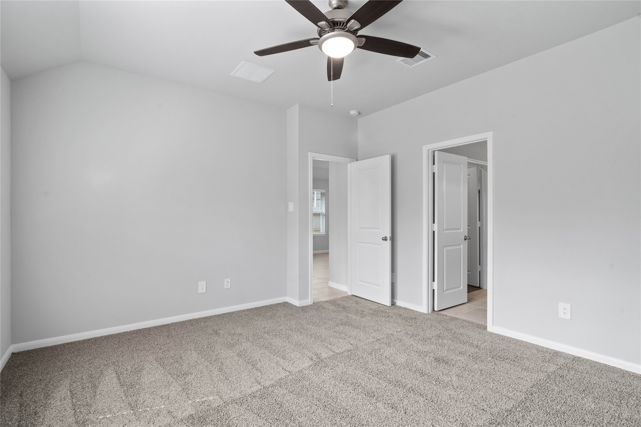 19555 Montgomery Ridge Way Property Photo 27