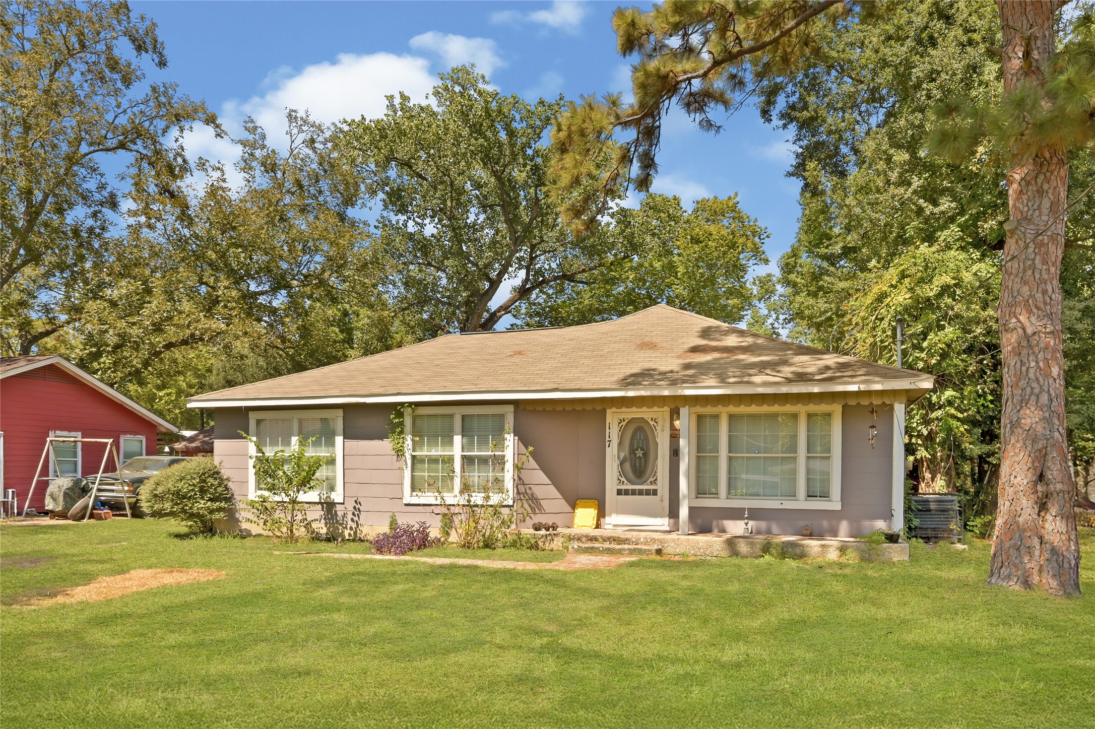 117 Pecan Drive Property Photo 1