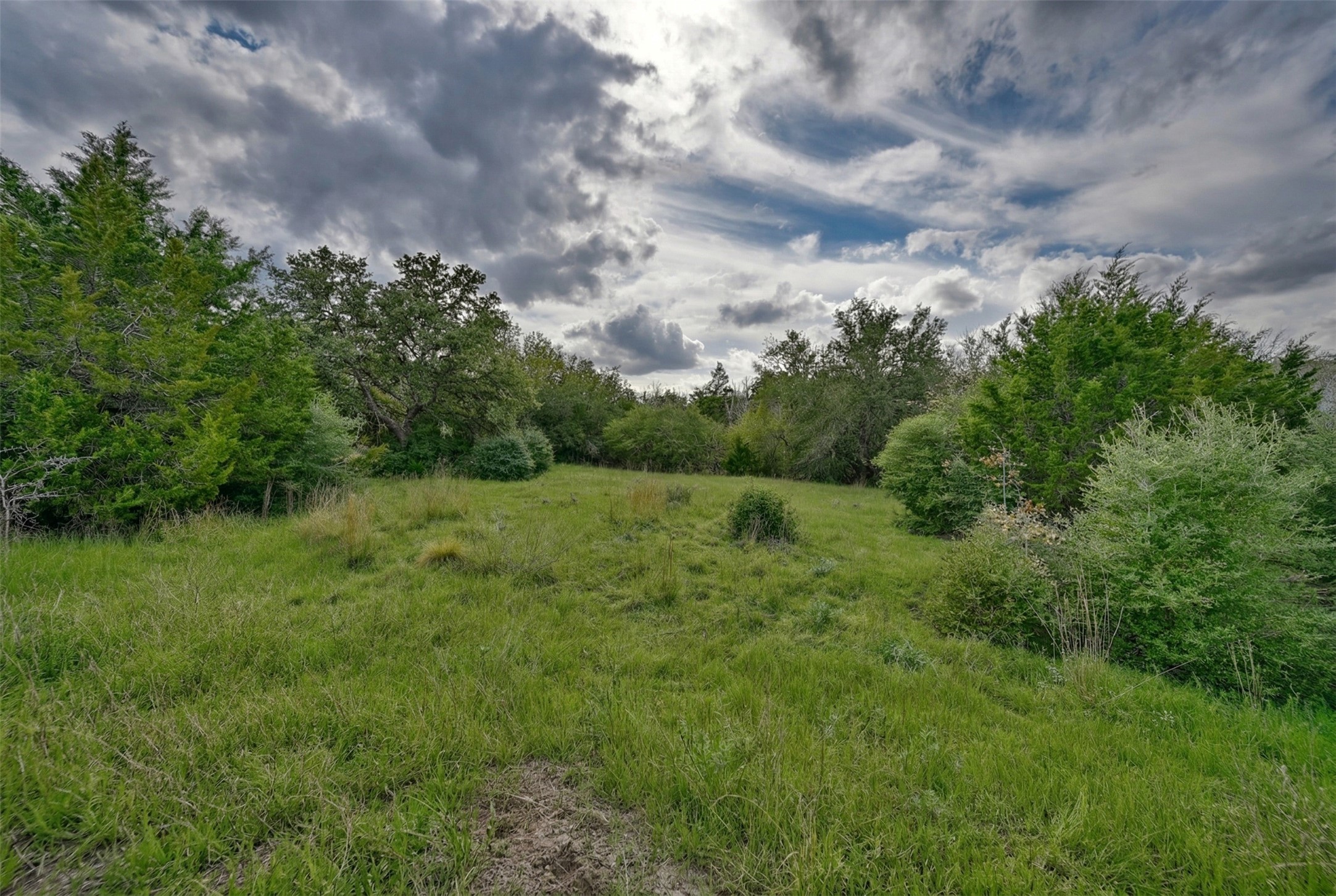 2 Round Top Farms Drive Property Photo 3