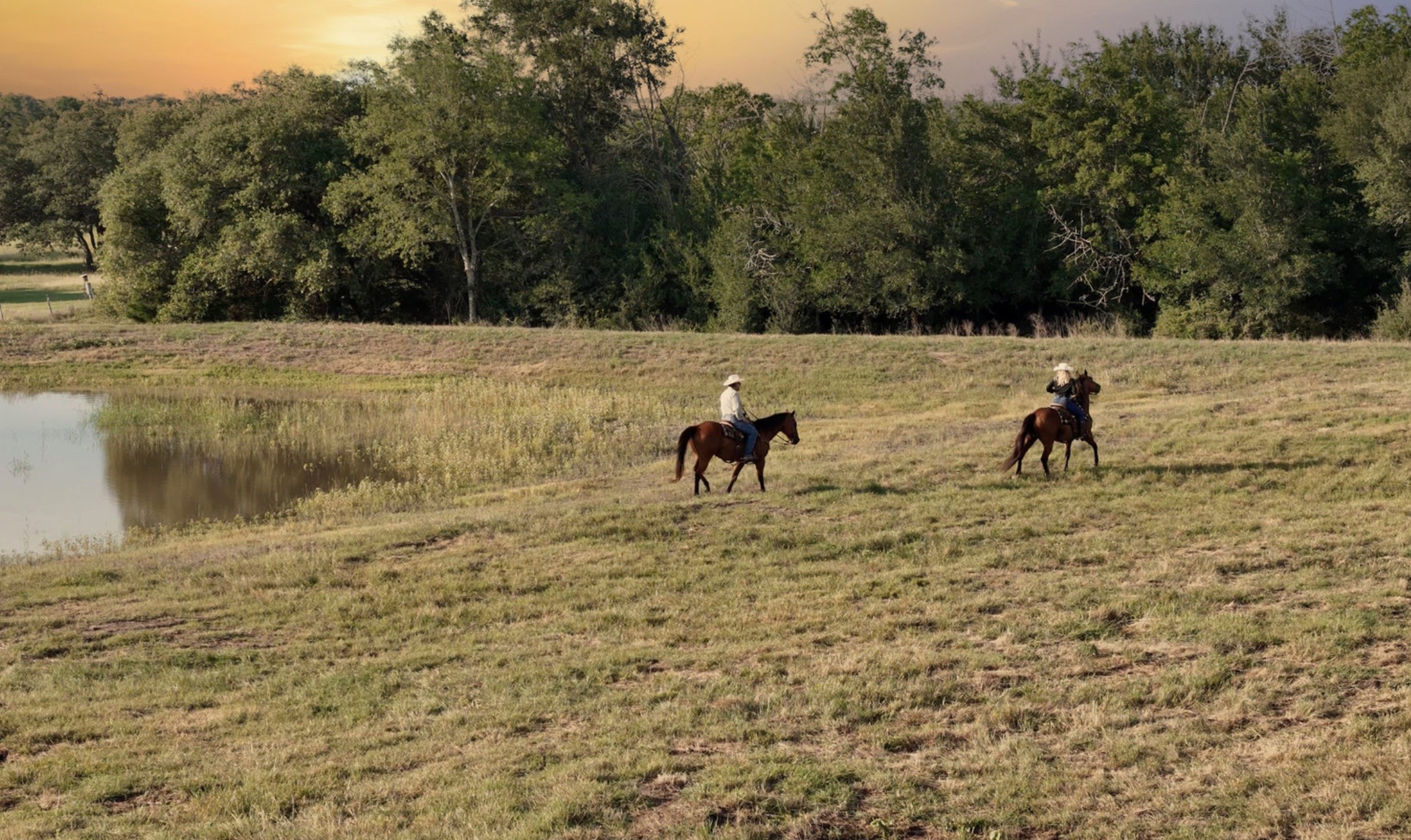 2 Round Top Farms Drive Property Photo 10