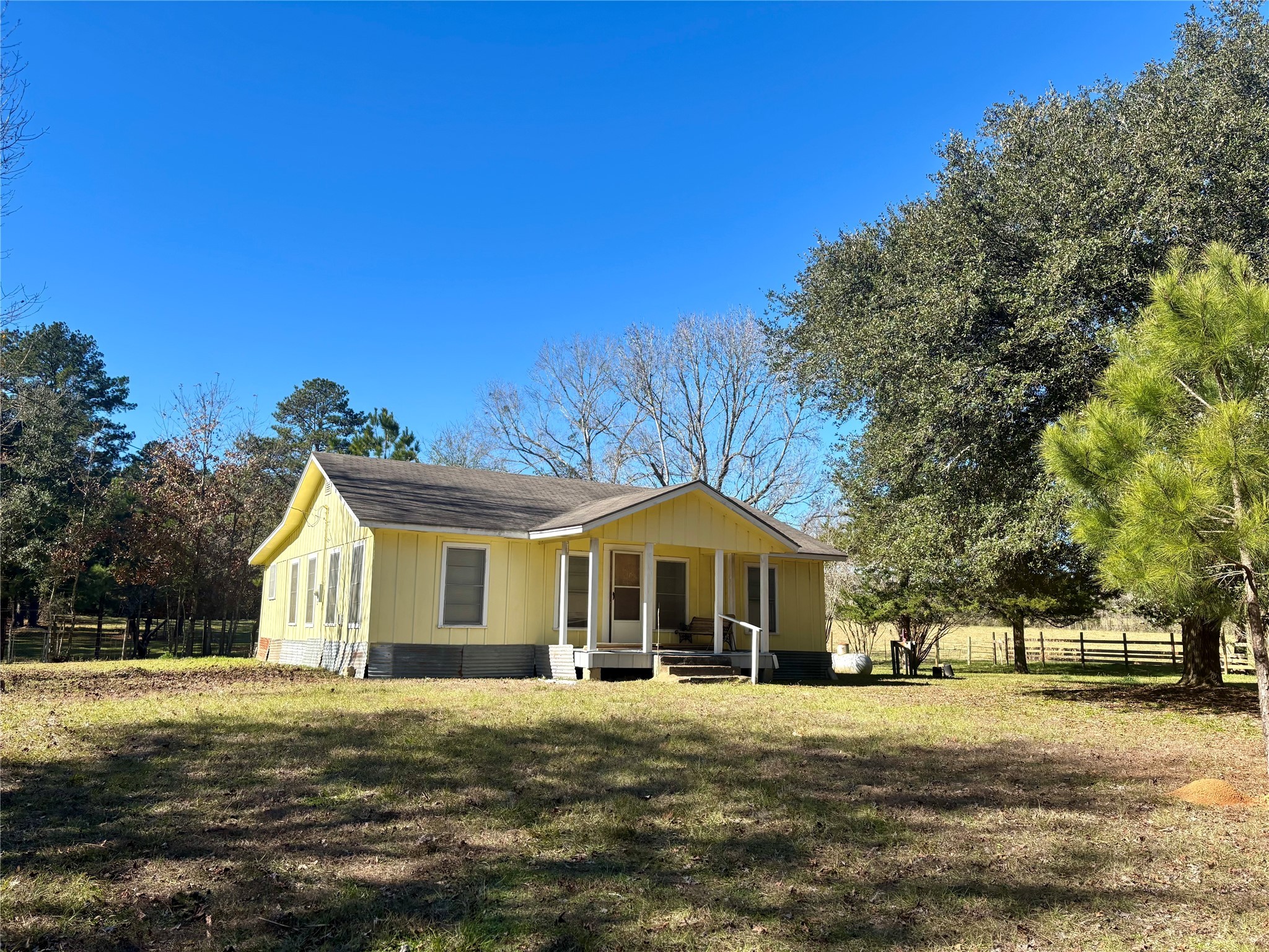361 County Road 2570 Property Photo 1