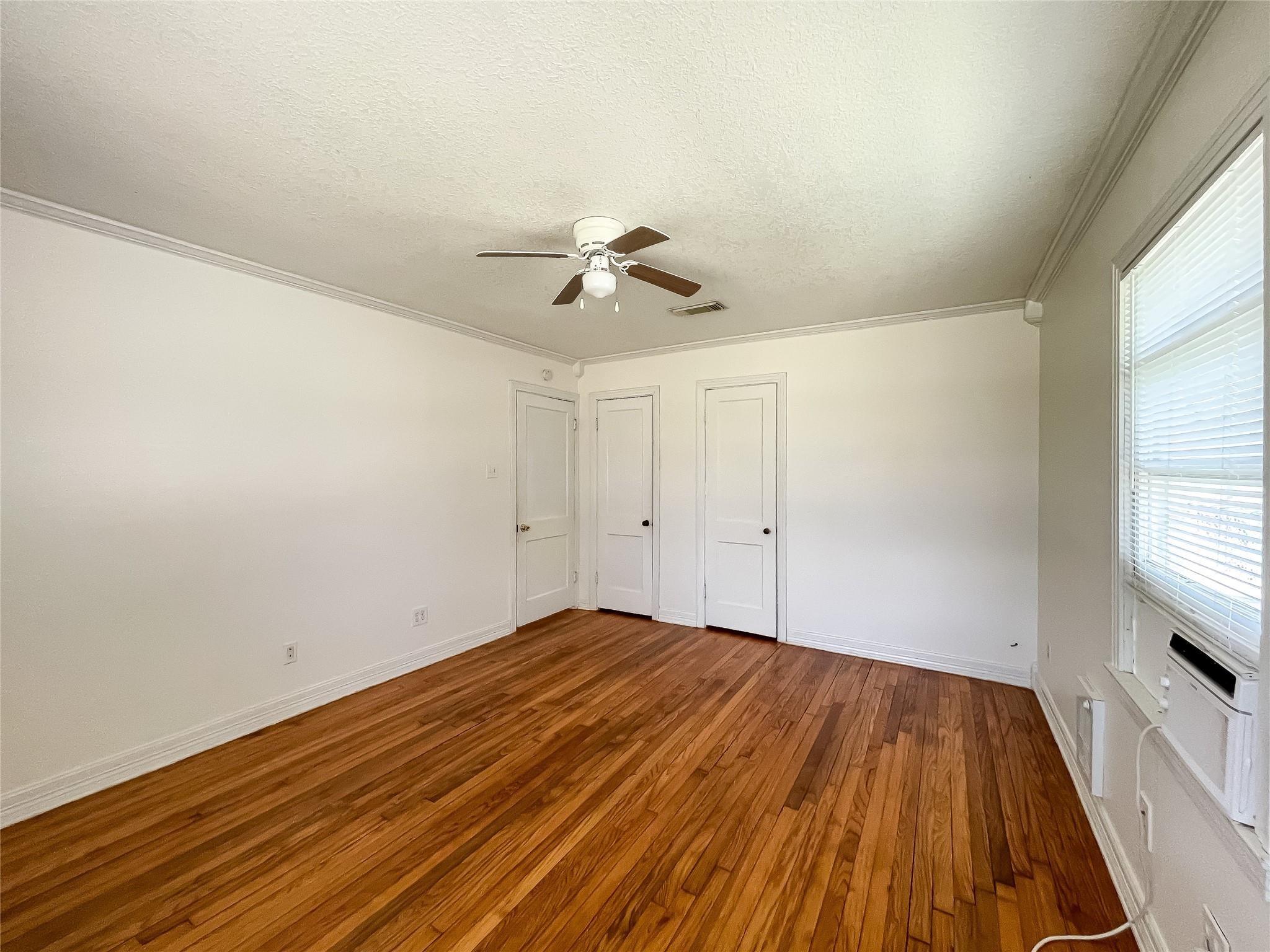 1241 Chevy Chase Drive Property Photo 5