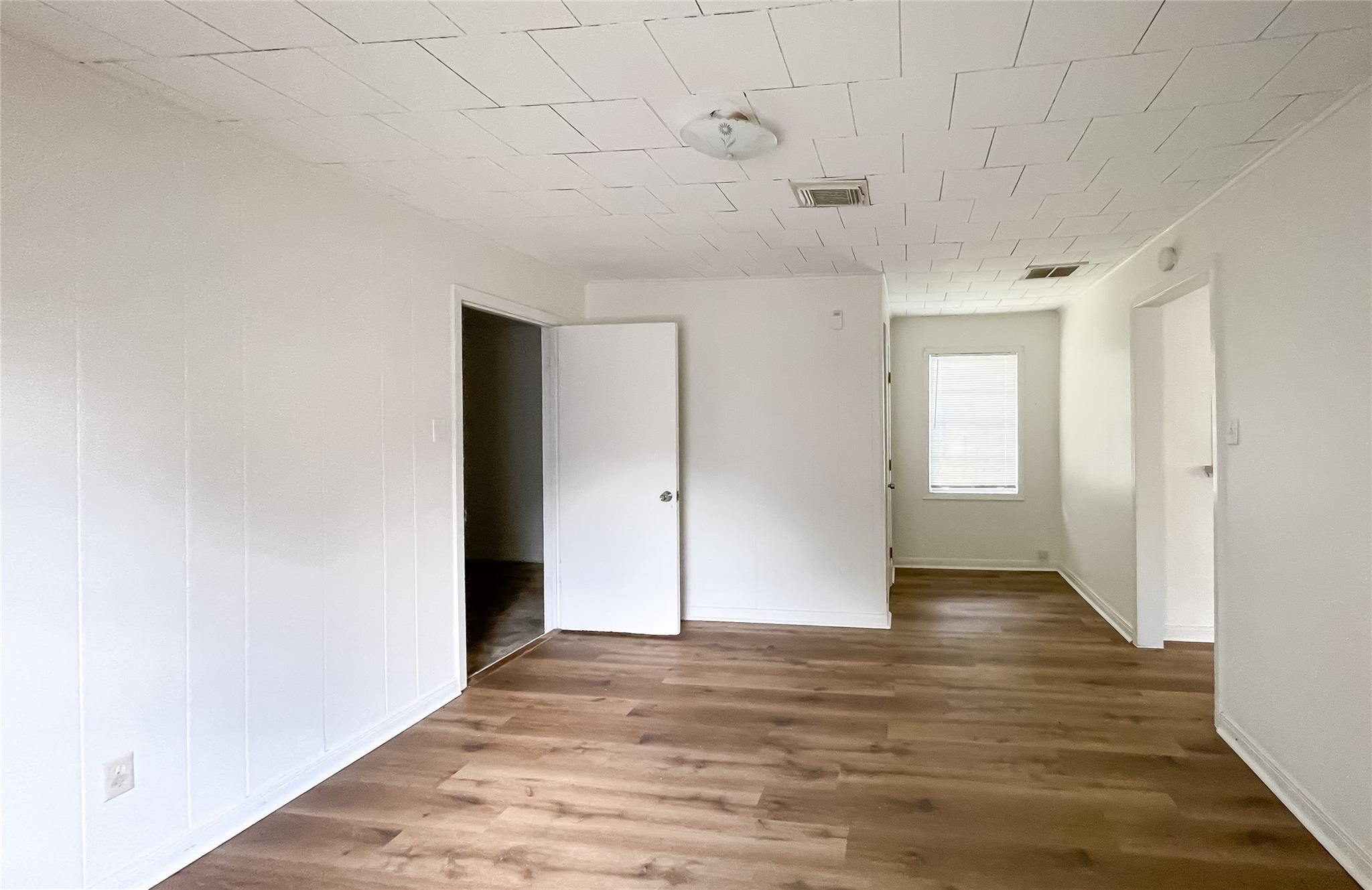 1241 Chevy Chase Drive Property Photo 8