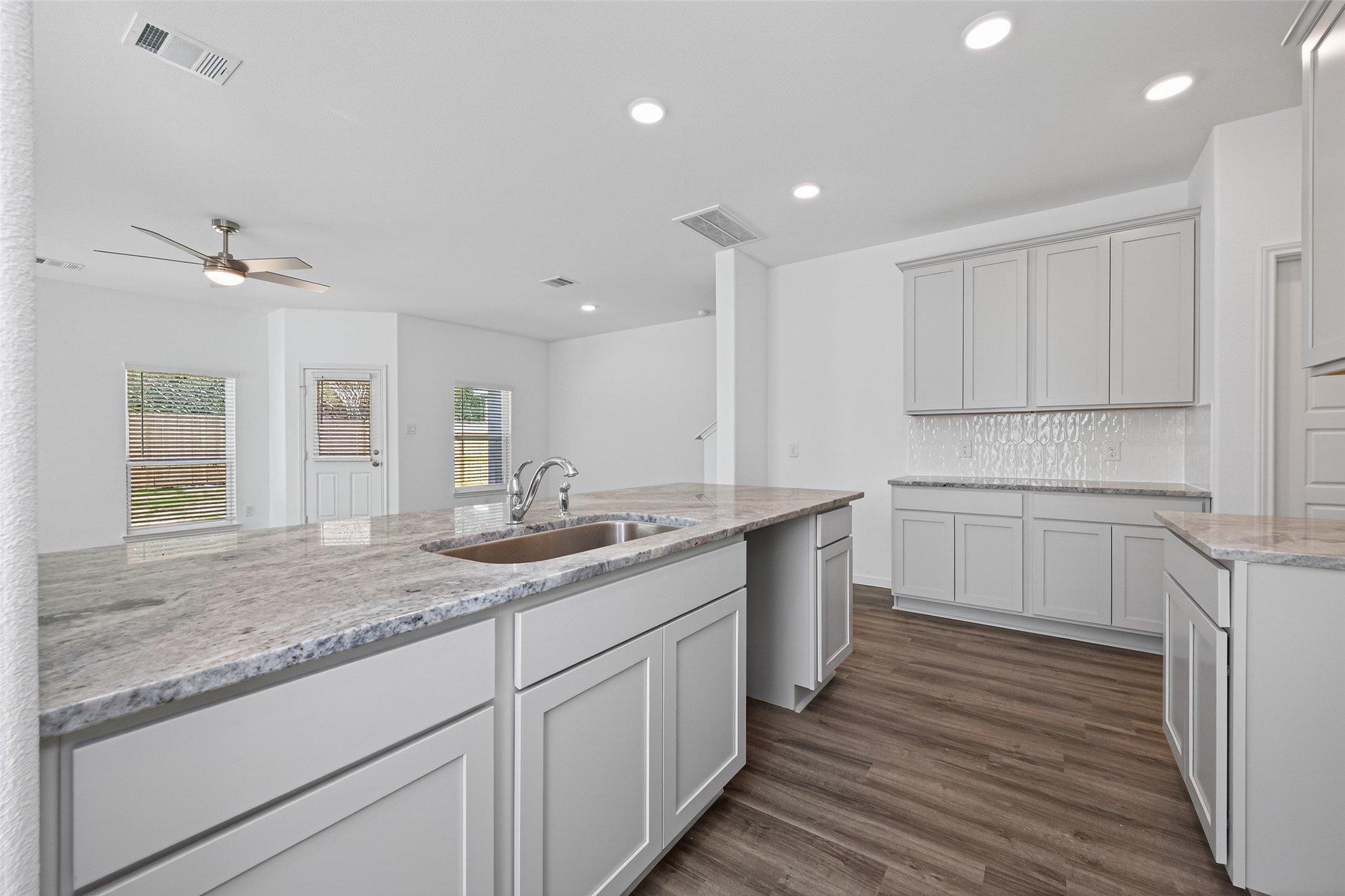 12371 Sunset Canyon Way Property Photo 7