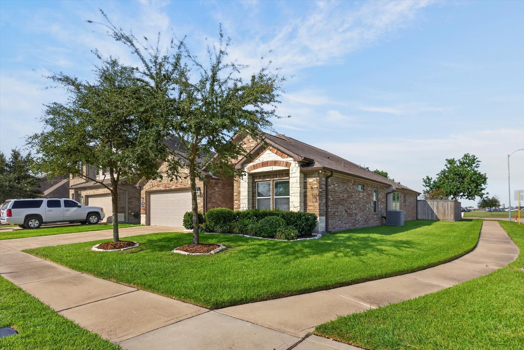 7311 Cypress Pin Oak Drive Property Photo 3